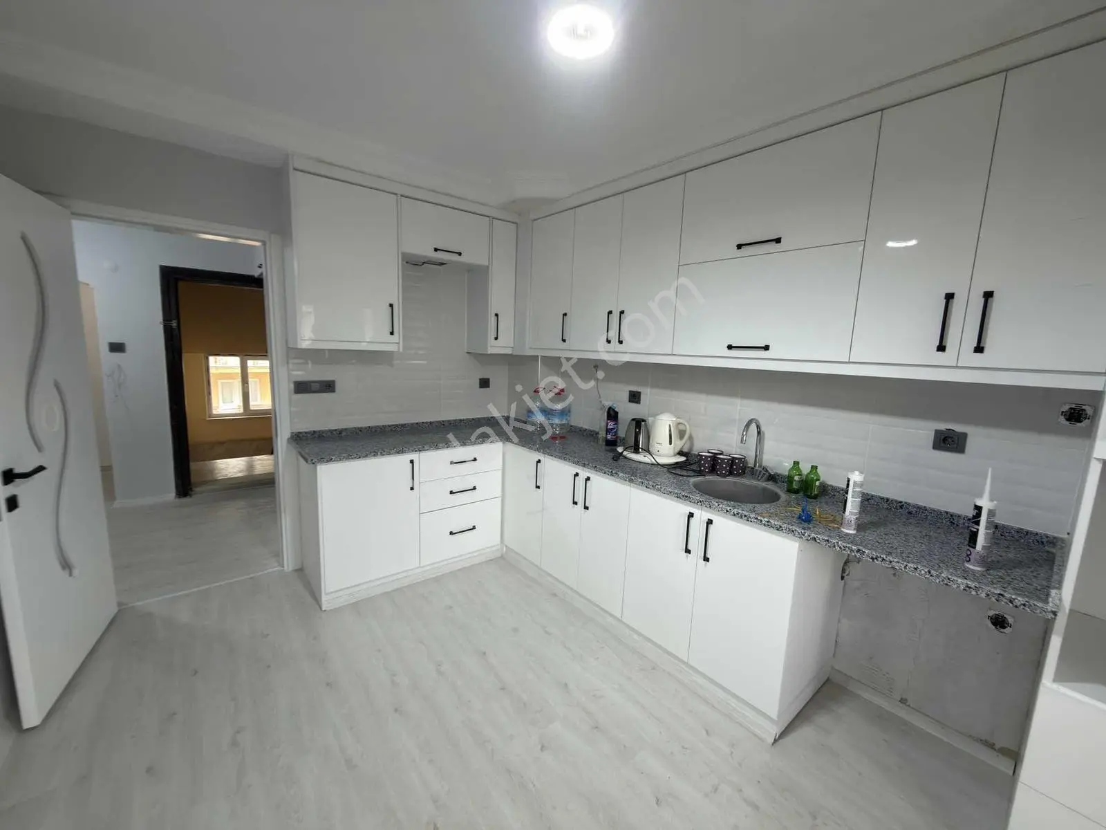 Muhtarım Emlaktan Kiralık Sıfır Daire