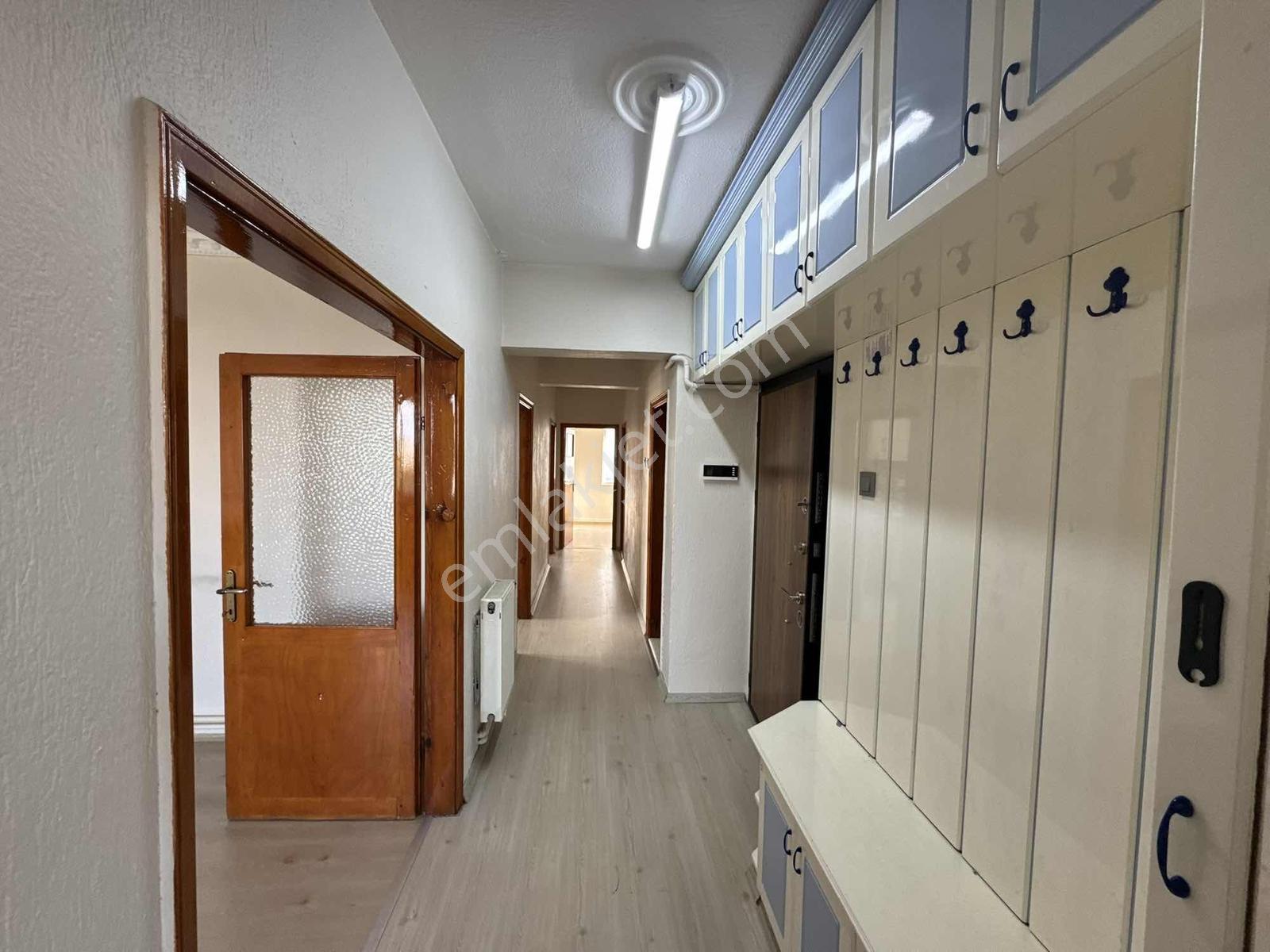 Sağlam Emlaktan Hattat Karahisarıda Kiralık 3+1 Kombili Daire - Görsel 21