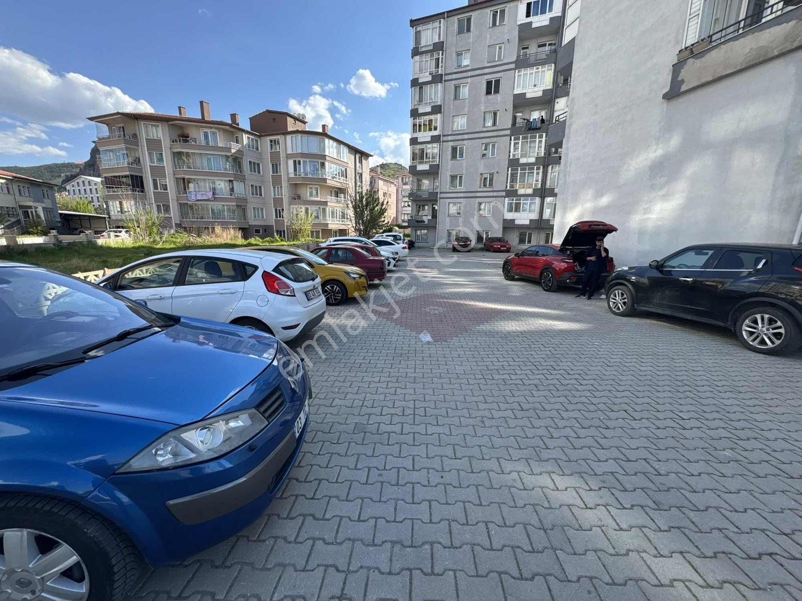 Sağlam Emlaktan Hattat Karahisarıda Kiralık 3+1 Kombili Daire - Görsel 23