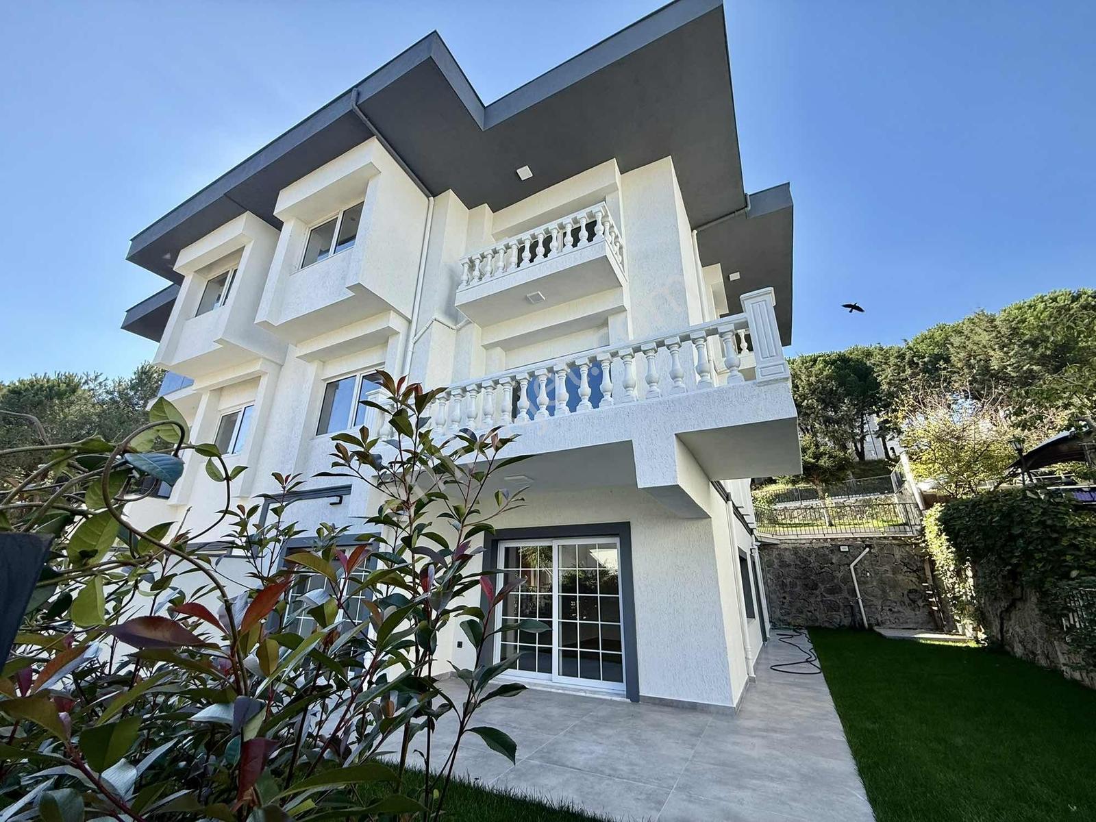 Çengelköy Yeşillikler İçerisinde Site İçi Masrafsız 300 M² Villa - Görsel 34