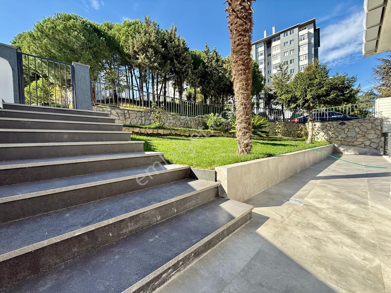 Çengelköy Yeşillikler İçerisinde Site İçi Masrafsız 300 M² Villa - Görsel 18