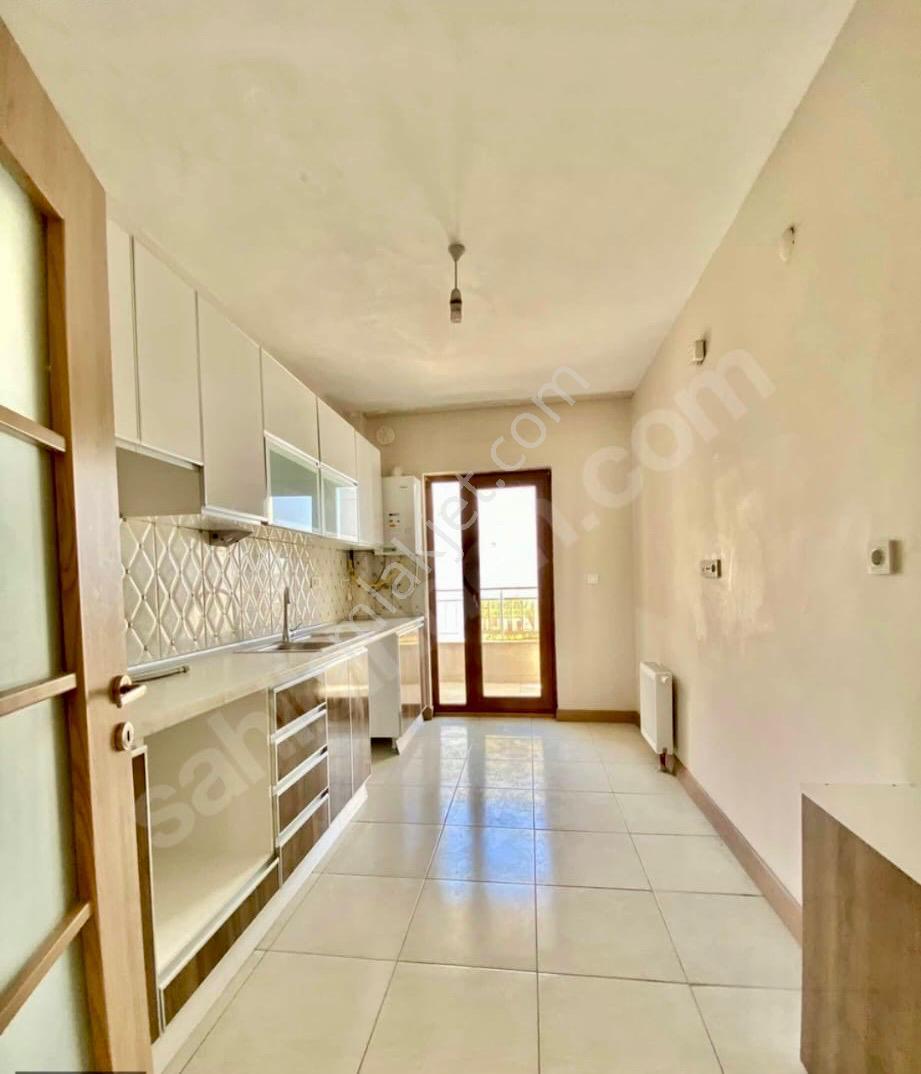 Akgedik Zeki Emlak'tan Yunusemre Toki Konutlarında 1. Etap'ta Kiralık 3+1 Ara Kat Daire - Görsel 17