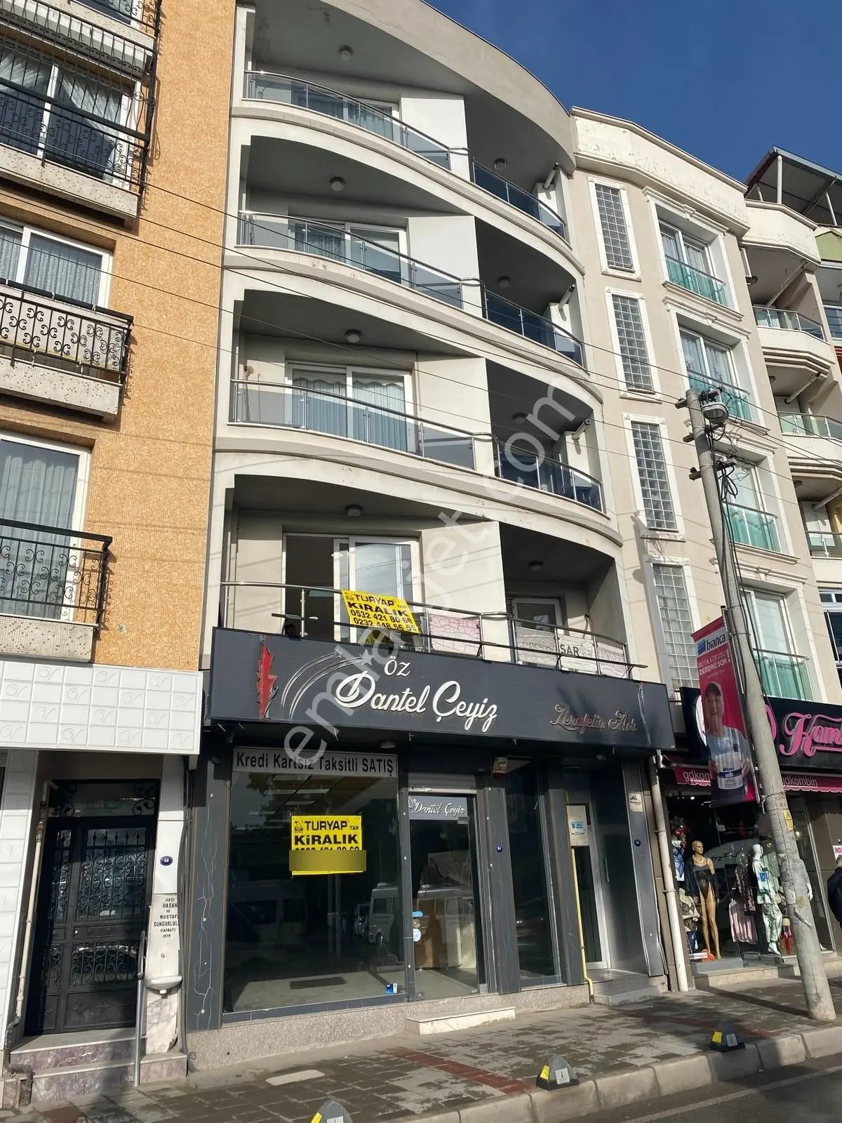 Buca Özmen Caddesi Üzeri 400 M2 Kurumsallara Kiralık İşyeri