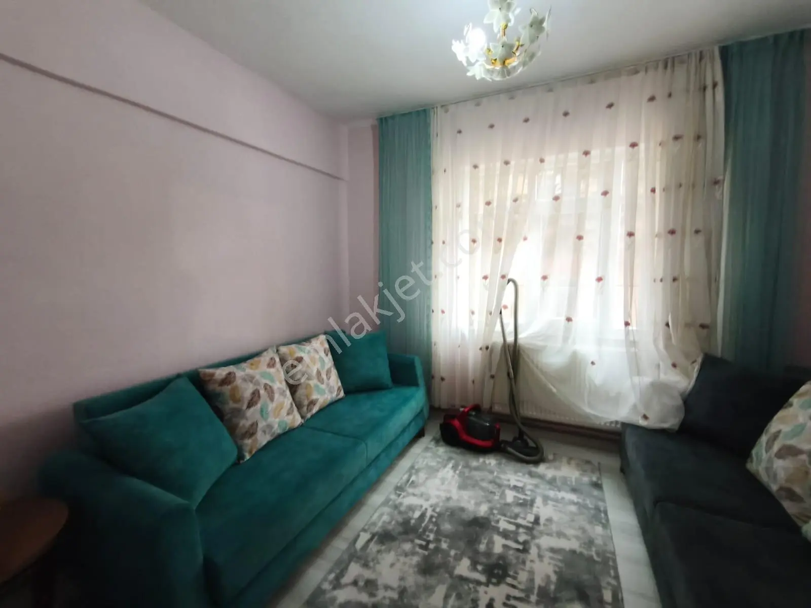 Etimesgut Merkezde Kiralık Temiz Eşyalı Süper Konumlu 2+1 - Görsel 5
