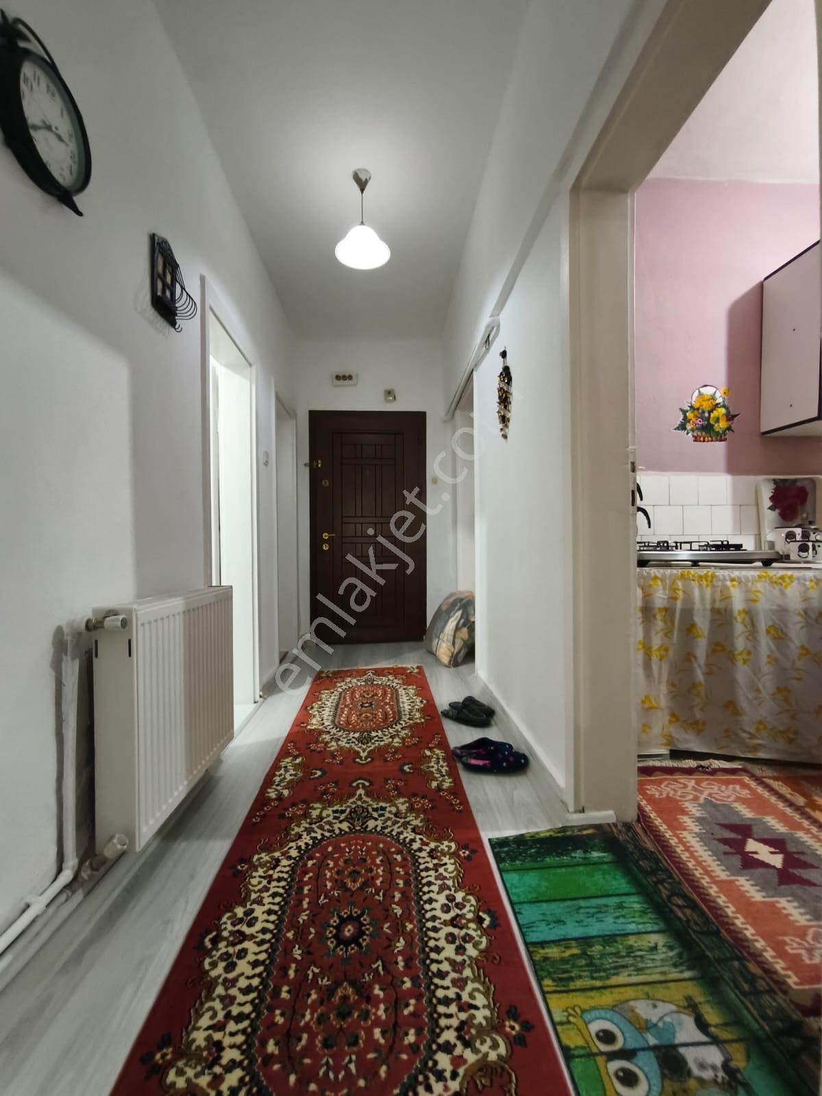 Etimesgut Merkezde Kiralık Temiz Eşyalı Süper Konumlu 2+1 - Görsel 9