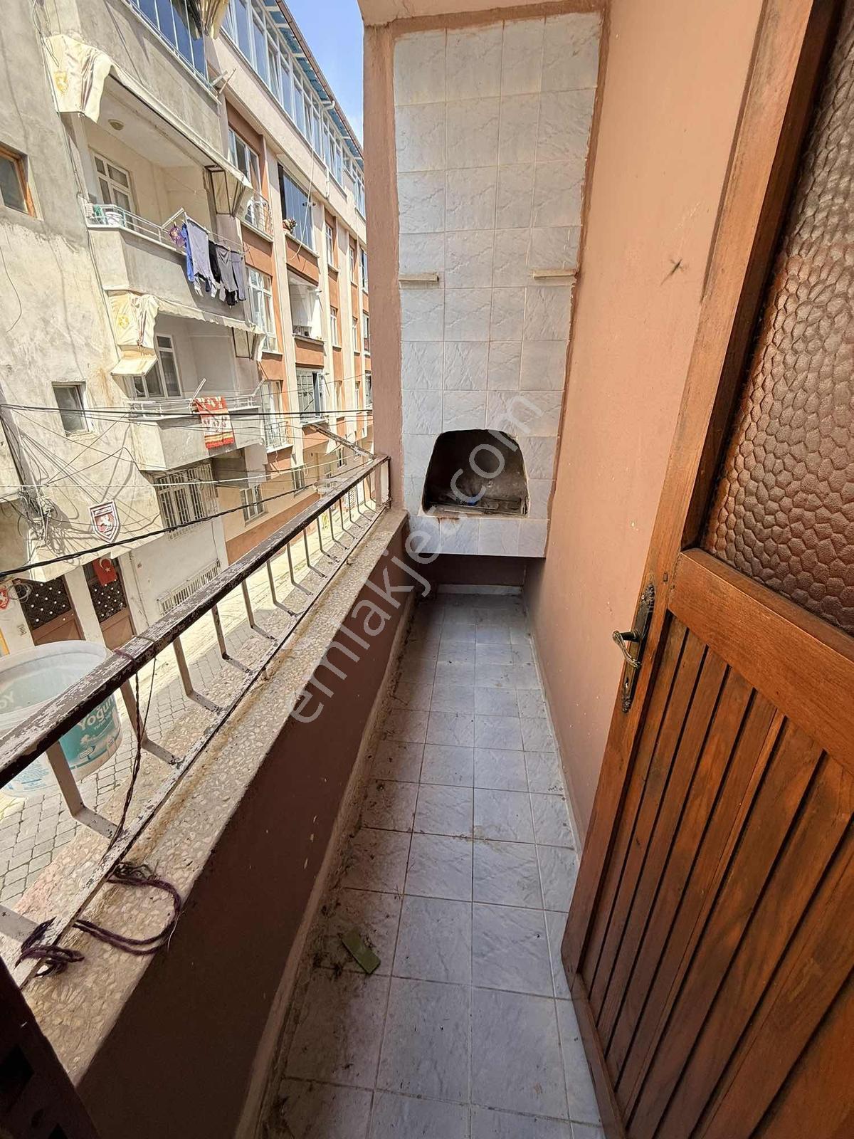 Bi·nova'dan Kışlada Komple Satılık 3 Katlı Müstakil Bina - Görsel 23