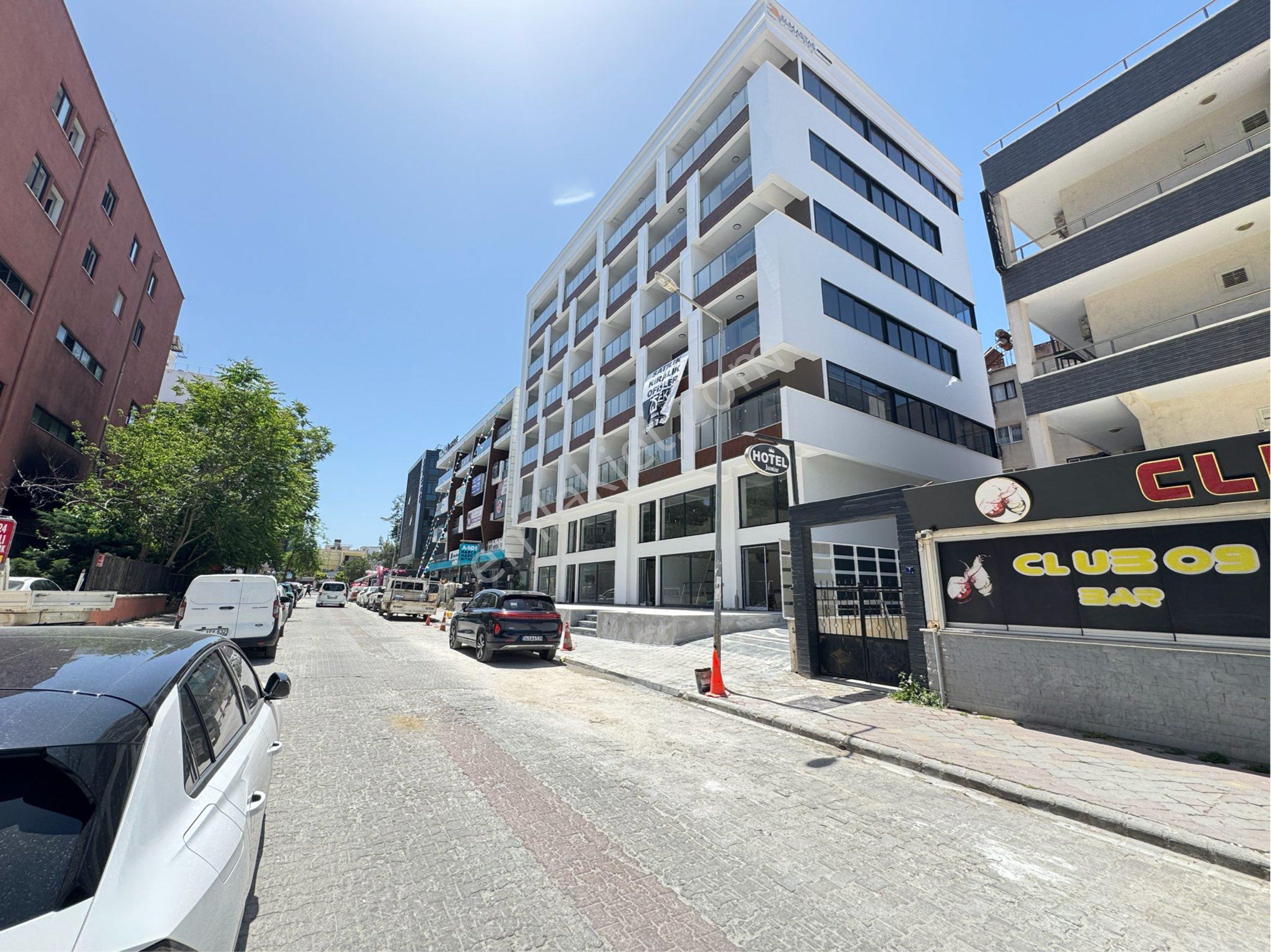 Cumhuriyet Mahallesinde Çarşı Merkezde 2 Adet Kiralık Ofis - Görsel 22