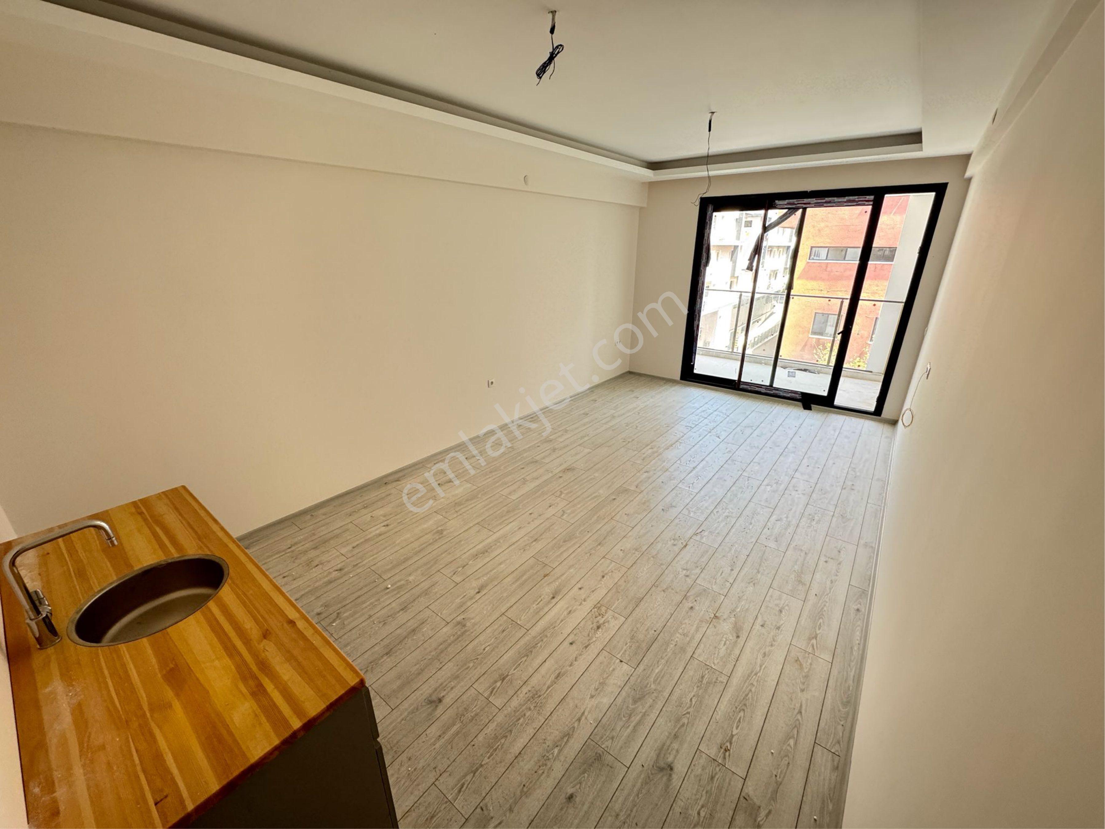 Cumhuriyet Mahallesinde Çarşı Merkezde 2 Adet Kiralık Ofis - Görsel 11