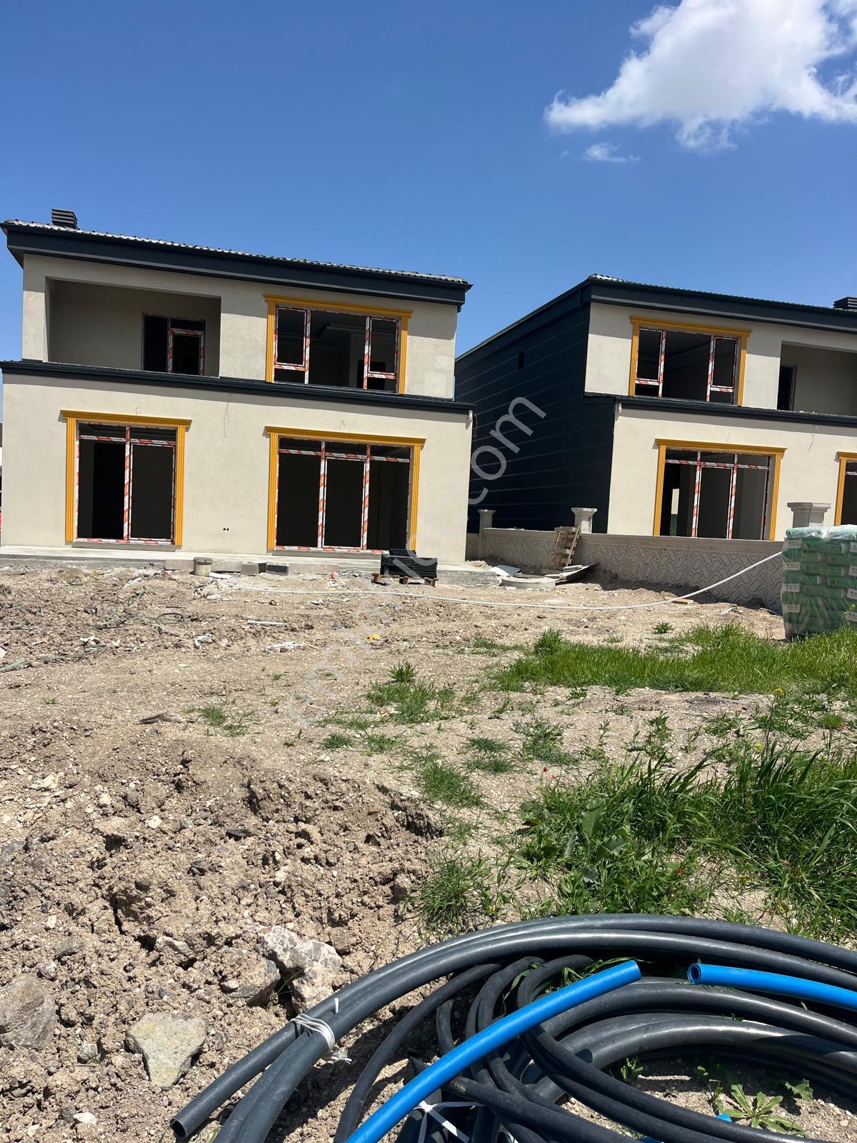 Bölgenin Yıldızı Ayyıldız Mahallesi Tam Müstakil Satılık Villa - Görsel 19