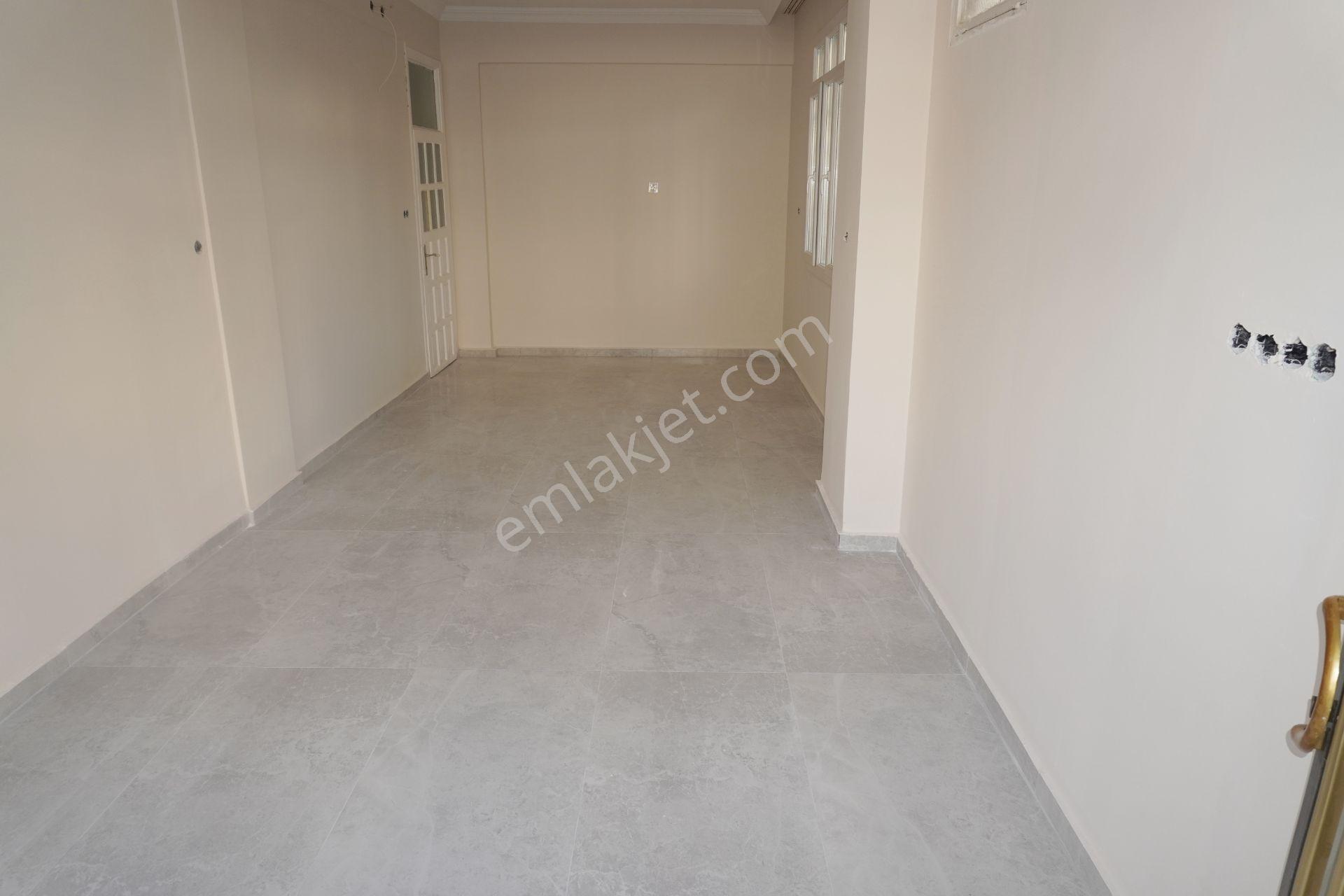 Yakakent Kiralık Cadde Üzeri Dükkan 25m2+wc Li (çiğliserkan Dan) - Görsel 3