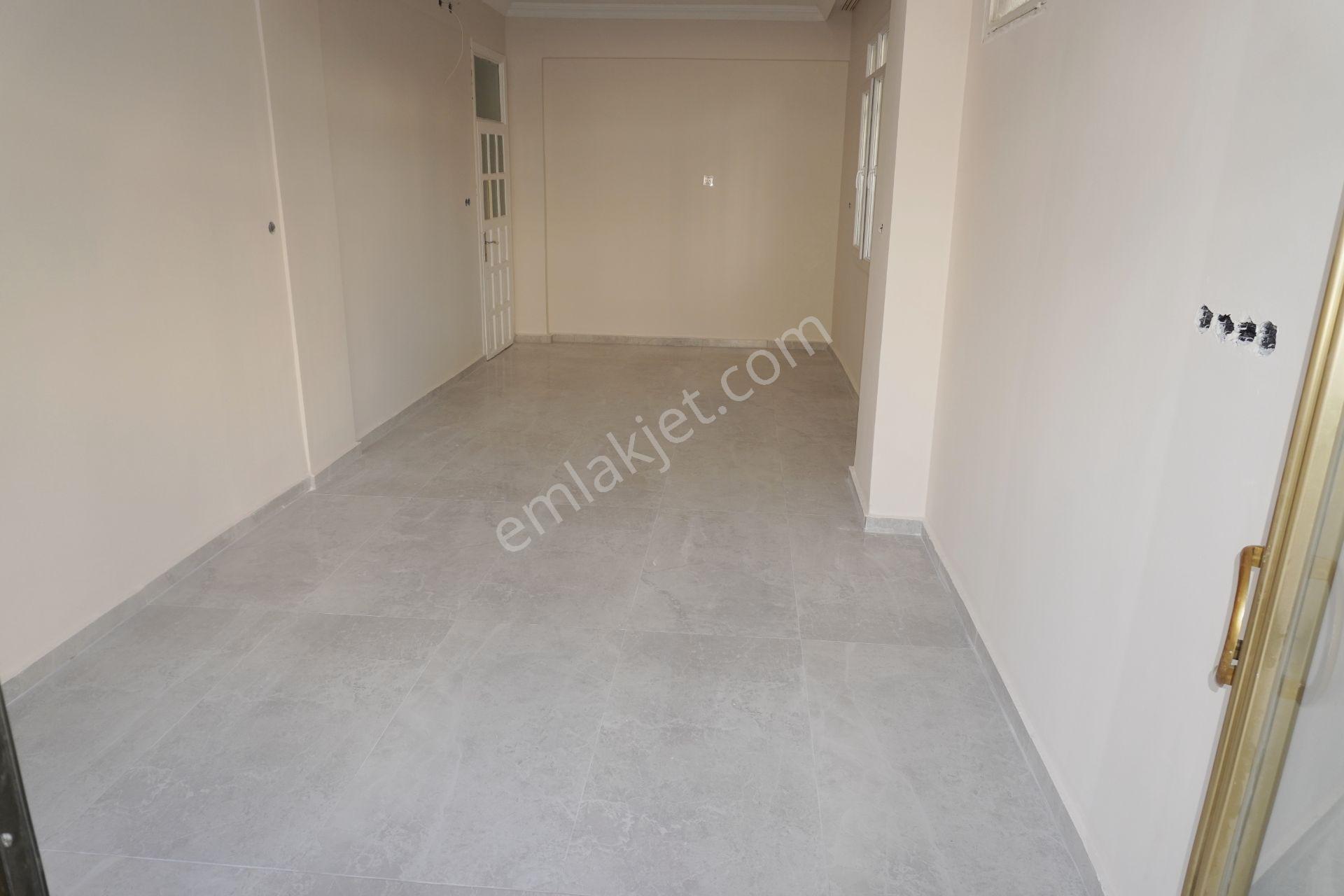 Yakakent Kiralık Cadde Üzeri Dükkan 25m2+wc Li (çiğliserkan Dan) - Görsel 2