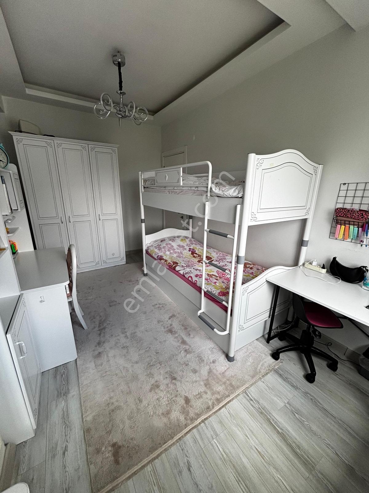 Berrak'tan Lüks Ve Konforun Birleştiği 3+1/170m2 Satılık Daire - Görsel 13