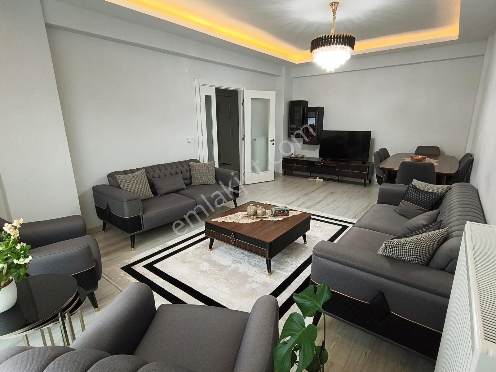 Berrak'tan Lüks Ve Konforun Birleştiği 3+1/170m2 Satılık Daire - Görsel 2