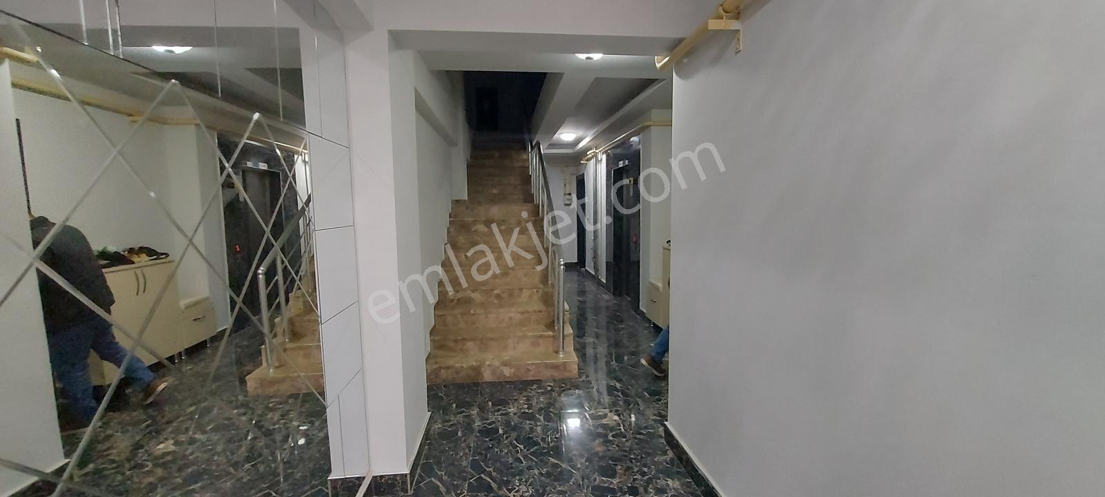 Değer'den Paşaköşkünde 2+1 Yapılı Zemin Kat Daire - Görsel 25
