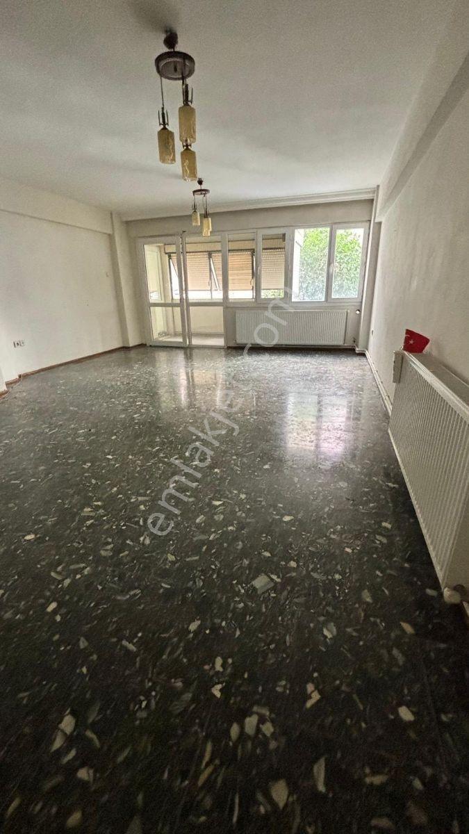 Bornova Küçükparkda Metroya 2 Dk Kiralık 3+1 Doğalgazlı - Görsel 22