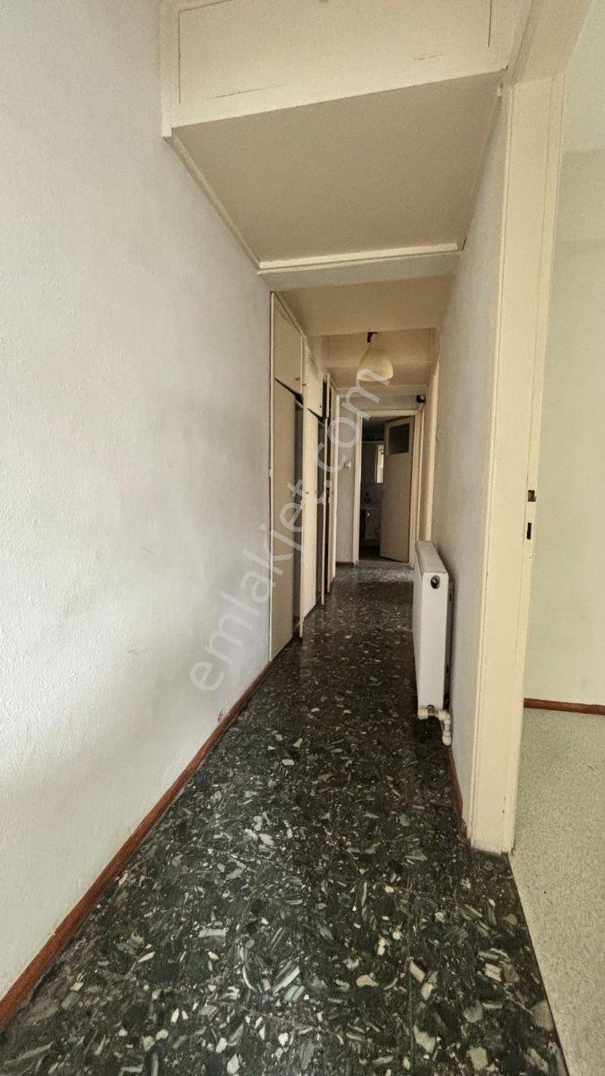 Bornova Küçükparkda Metroya 2 Dk Kiralık 3+1 Doğalgazlı - Görsel 12