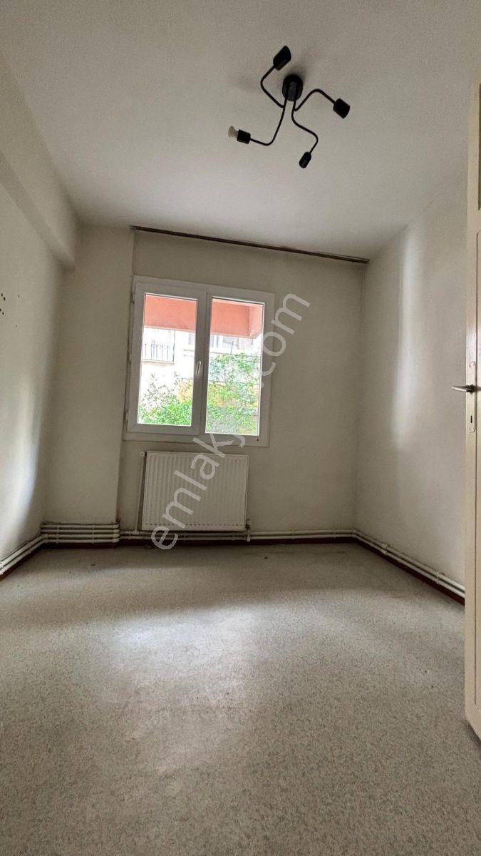 Bornova Küçükparkda Metroya 2 Dk Kiralık 3+1 Doğalgazlı - Görsel 26