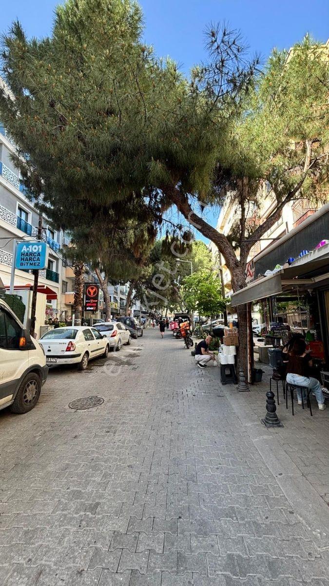 Bornova Küçükparkda Metroya 2 Dk Kiralık 3+1 Doğalgazlı - Görsel 20