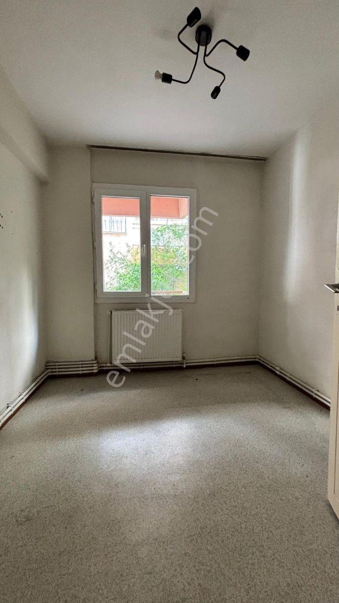 Bornova Küçükparkda Metroya 2 Dk Kiralık 3+1 Doğalgazlı - Görsel 13