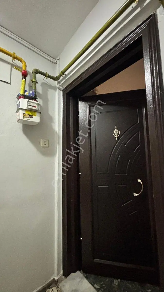 Bornova Küçükparkda Metroya 2 Dk Kiralık 3+1 Doğalgazlı - Görsel 2