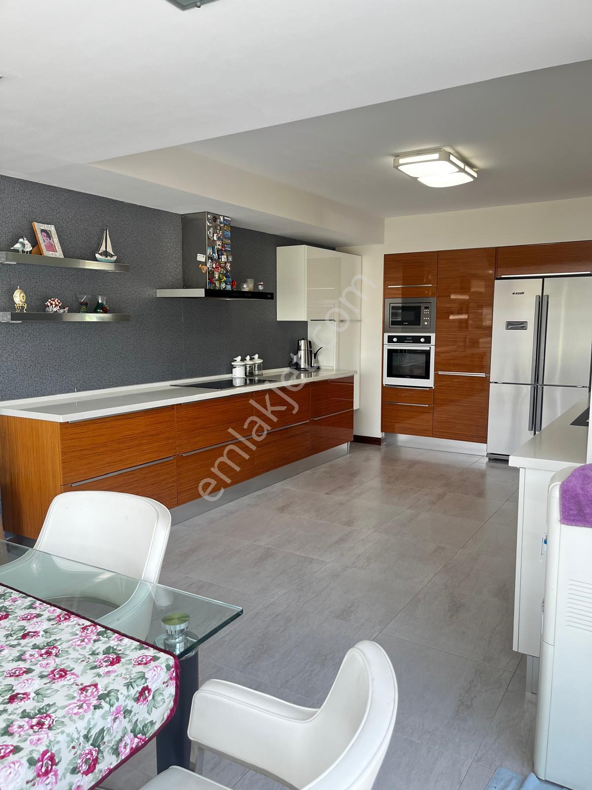 Dallıca Mevkisinde Lüxs Villa 4+1 Triplexs - Görsel 12