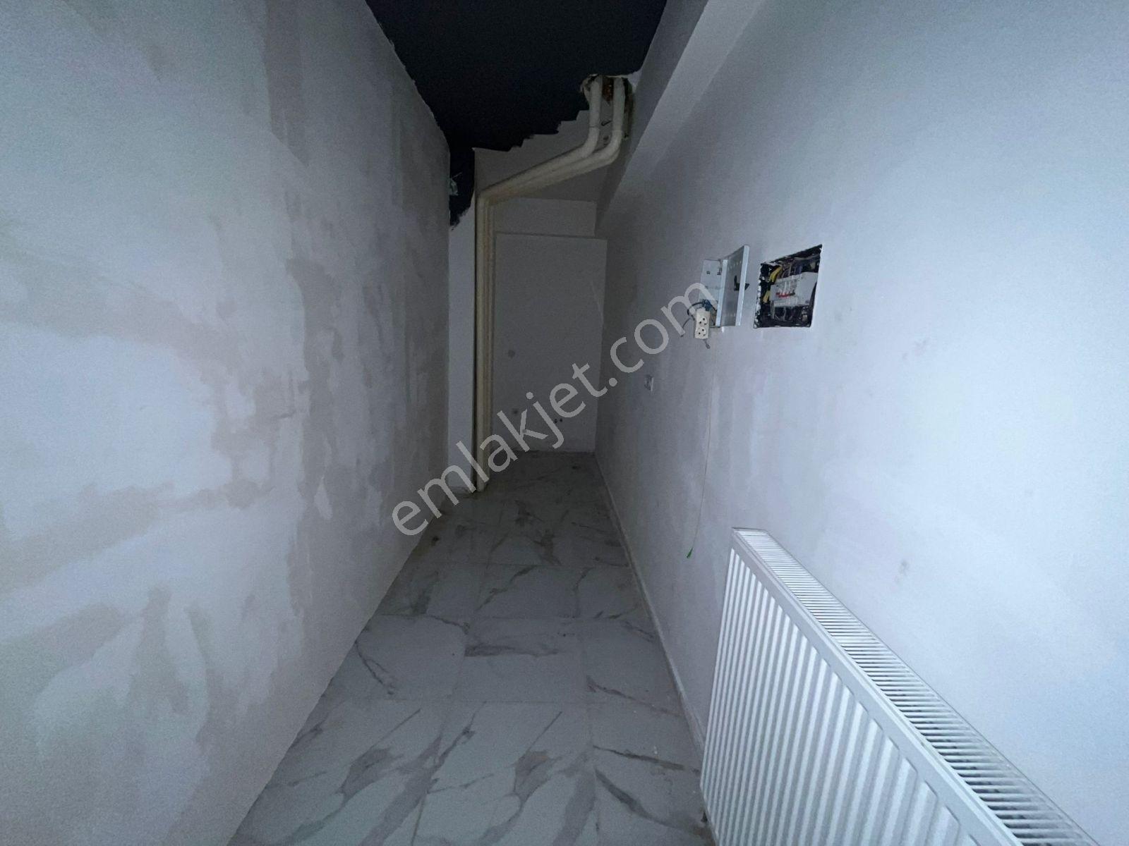 Kuzeykentte Harika Lokasyon Geniş Köşe İşyeri - Görsel 9
