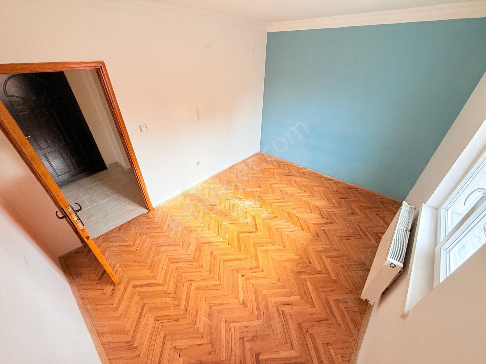 Ayvalı Merkezde 3+1 Geniş 130 M2 Üç Cepheli Satılık Daire - Görsel 24