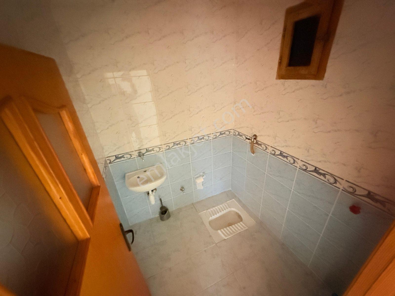 Ayvalı Merkezde 3+1 Geniş 130 M2 Üç Cepheli Satılık Daire - Görsel 27