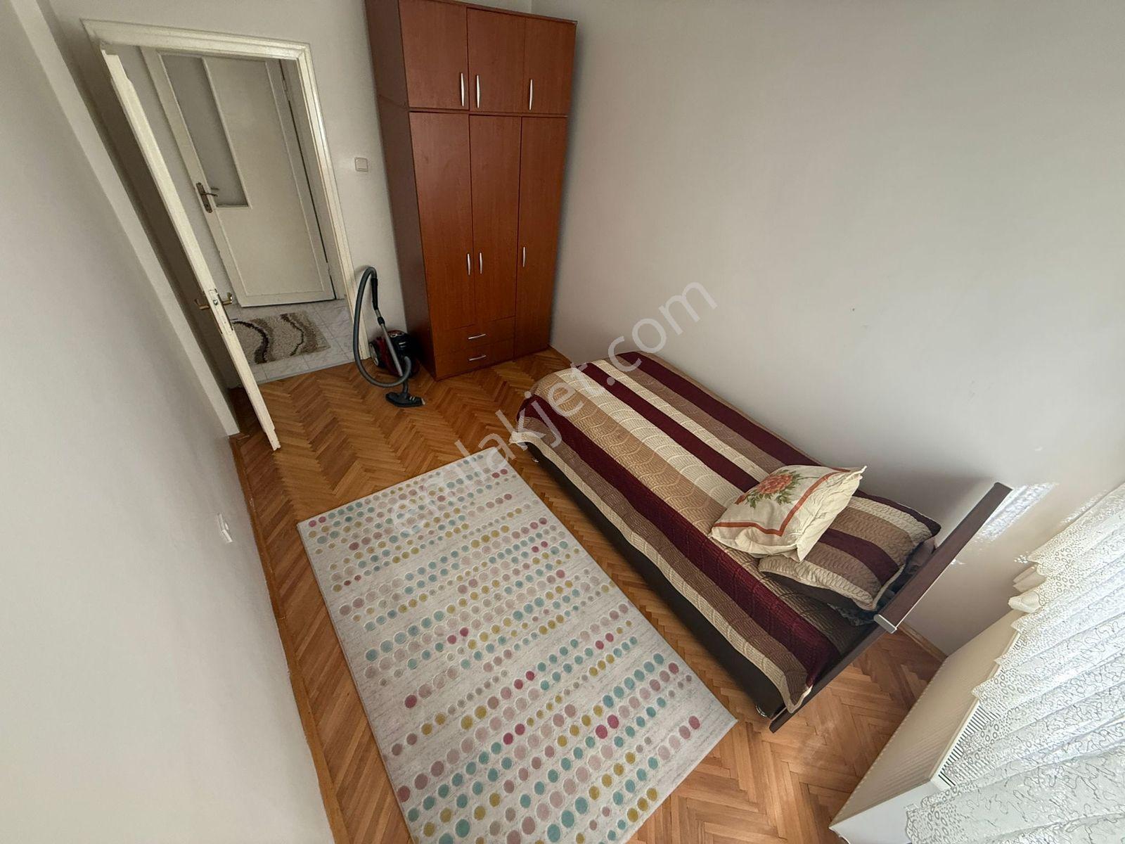 Aşağıeğlencede Has. Yürüme Mes. Katta Ful Eşyalı Kiralık 3+1 - Görsel 29