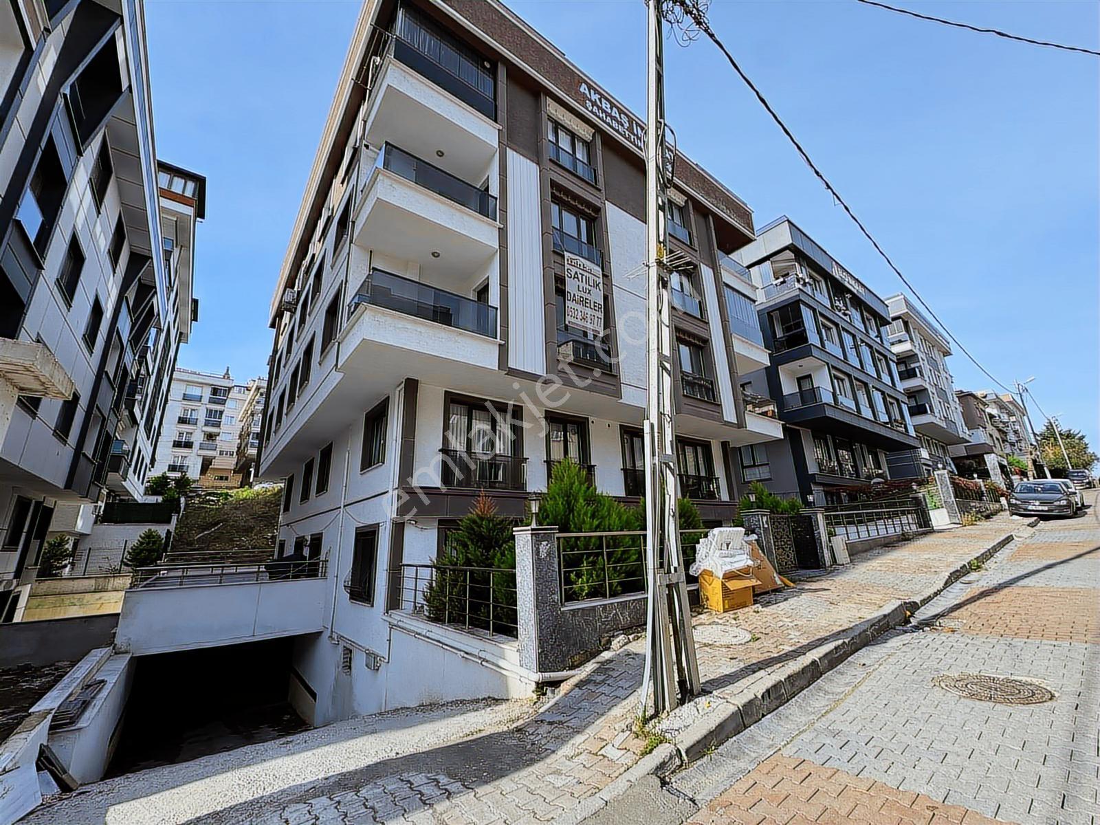 Beylikdüzü Yakuplu Da Satılık 2+1 Arakat Otoparklı Sıfır Daire
