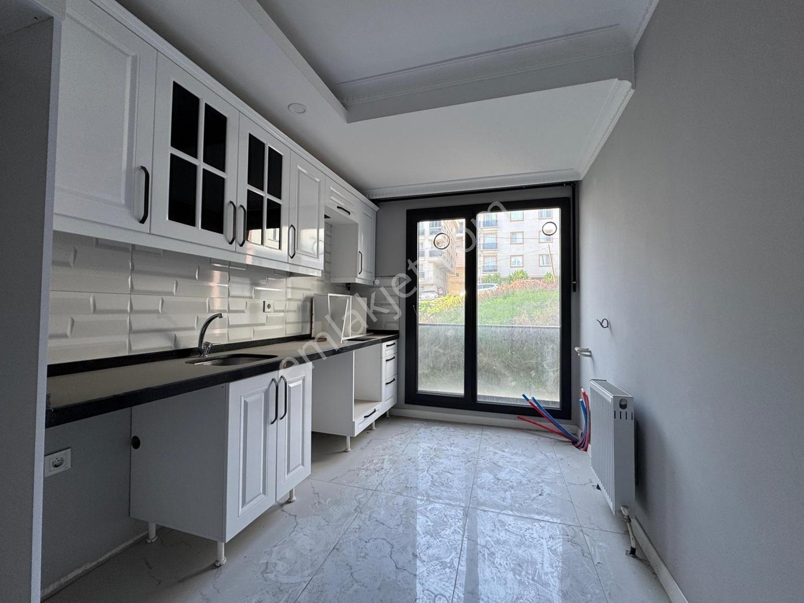 Beylikdüzü Yakuplu Da Satılık 2+1 Arakat Otoparklı Sıfır Daire - Görsel 10