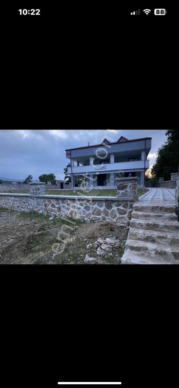 İnegöl Mezit Köyünde 4 Dönüm İçinde Satılık Lüks Villa - Görsel 2