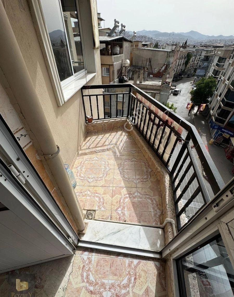 Buca Yeşilbağlar Mah. 3+1 196 M2 Kapalı Muftak Doğalgazlı Kiralık Daire - Görsel 10