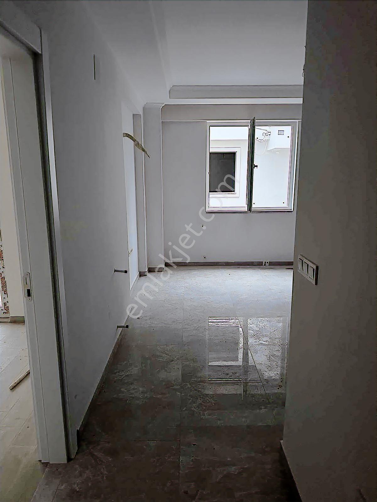 Ortaca Merkezde Satılık 1+1 | Havuzlu Site | Zemin Kat | Sıfır - Görsel 20