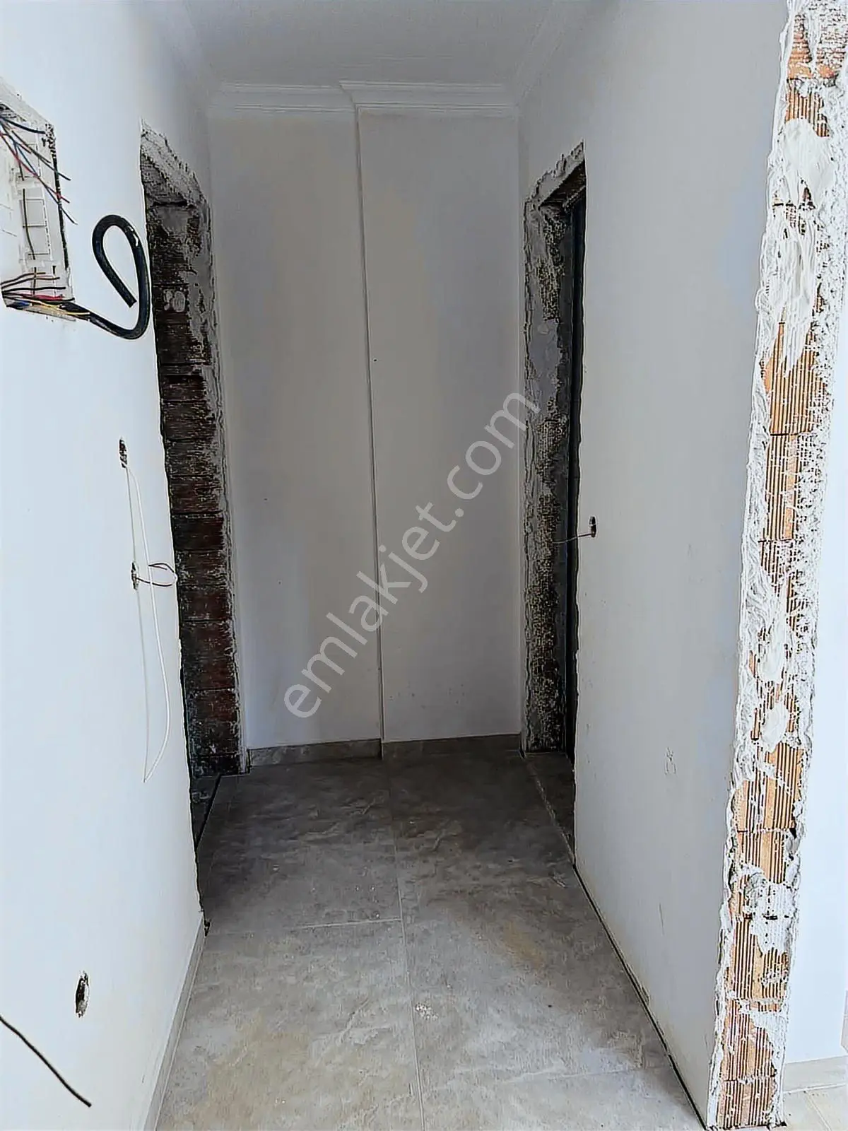 Ortaca Merkezde Satılık 1+1 | Havuzlu Site | Zemin Kat | Sıfır - Görsel 2