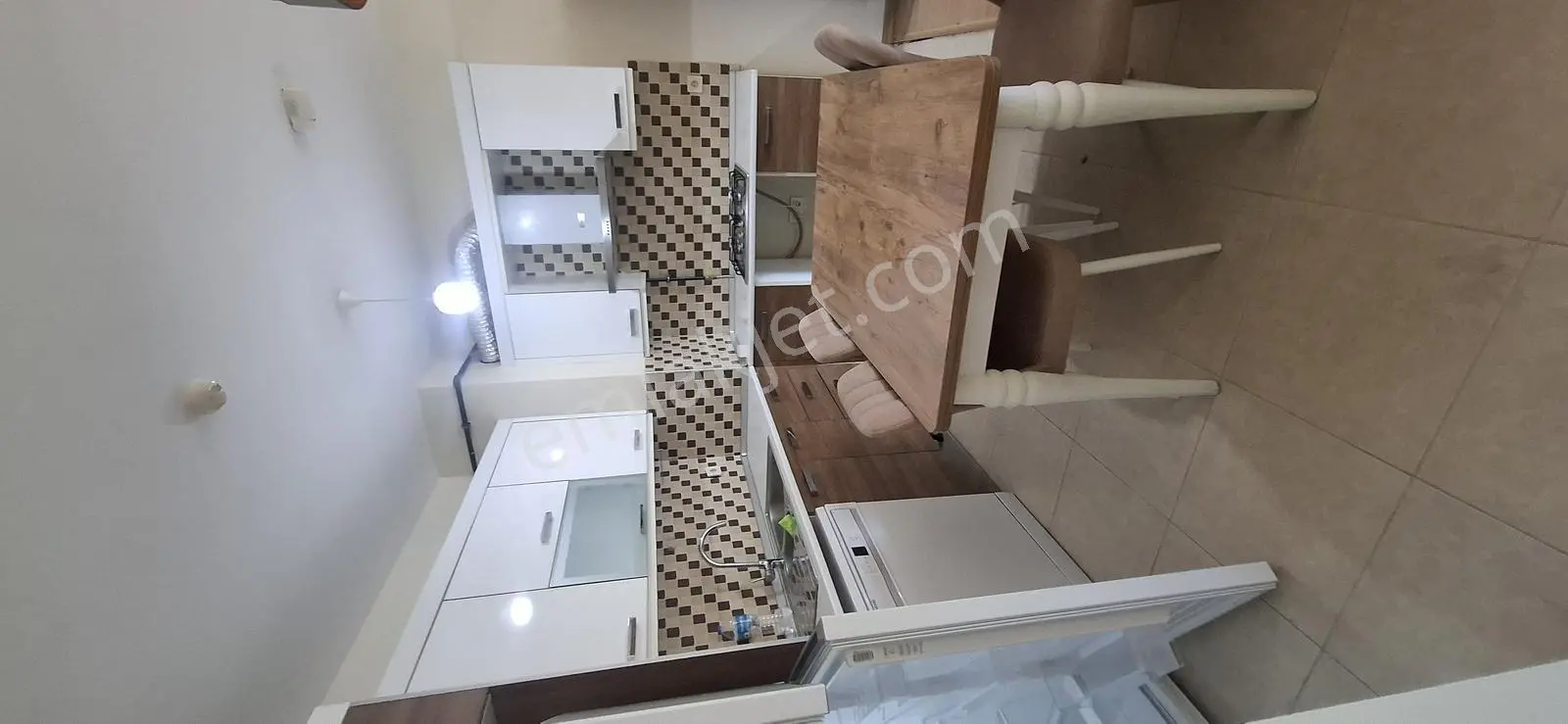 Çiğdem Emlak,dan Sahılpark Evlerinde Kiralık Eşyalı 1+1 Daire