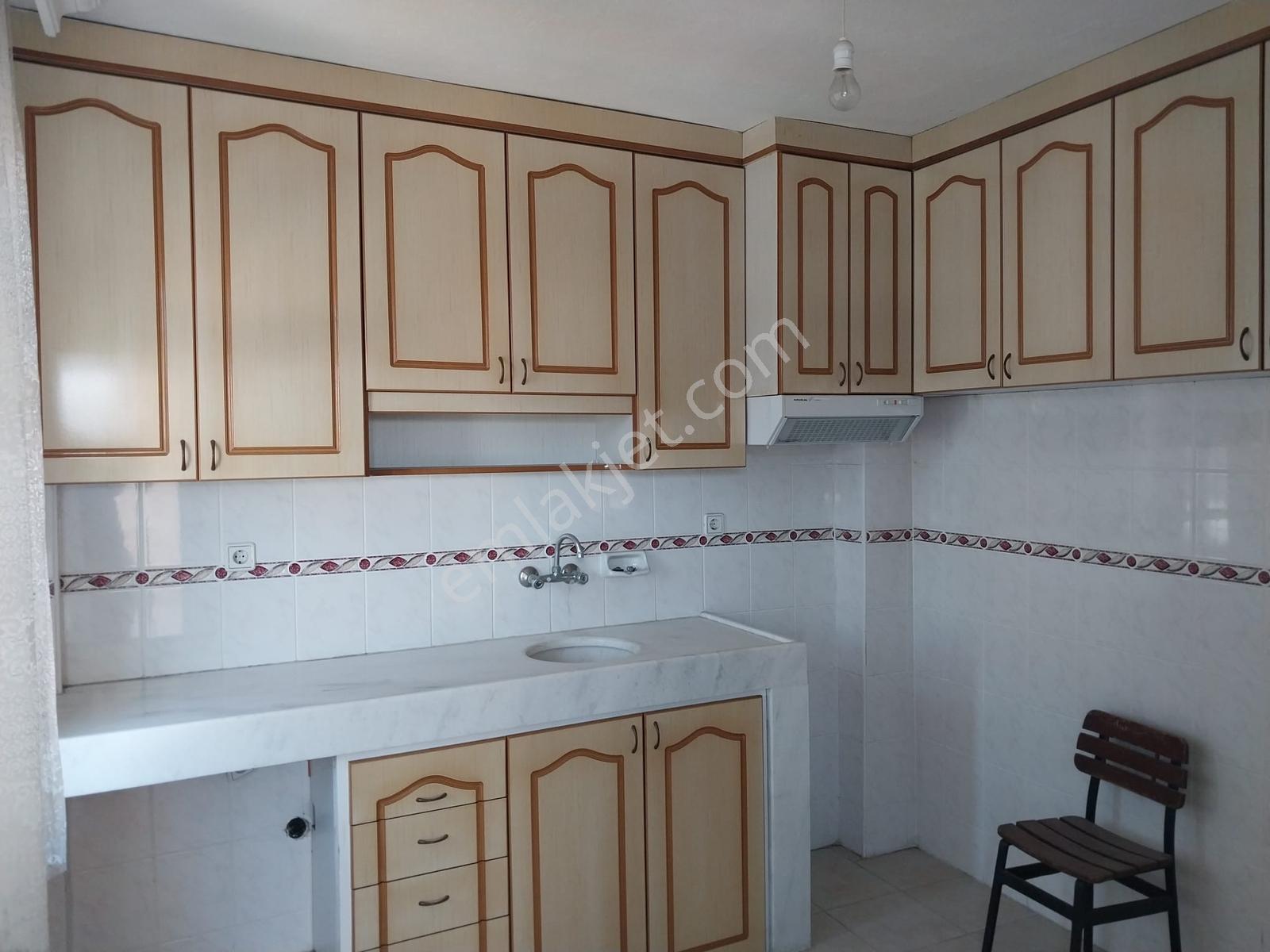 Acil Gemlik Gençalide Harika Konumda 4 Katlı Müstakil Bina - Görsel 17