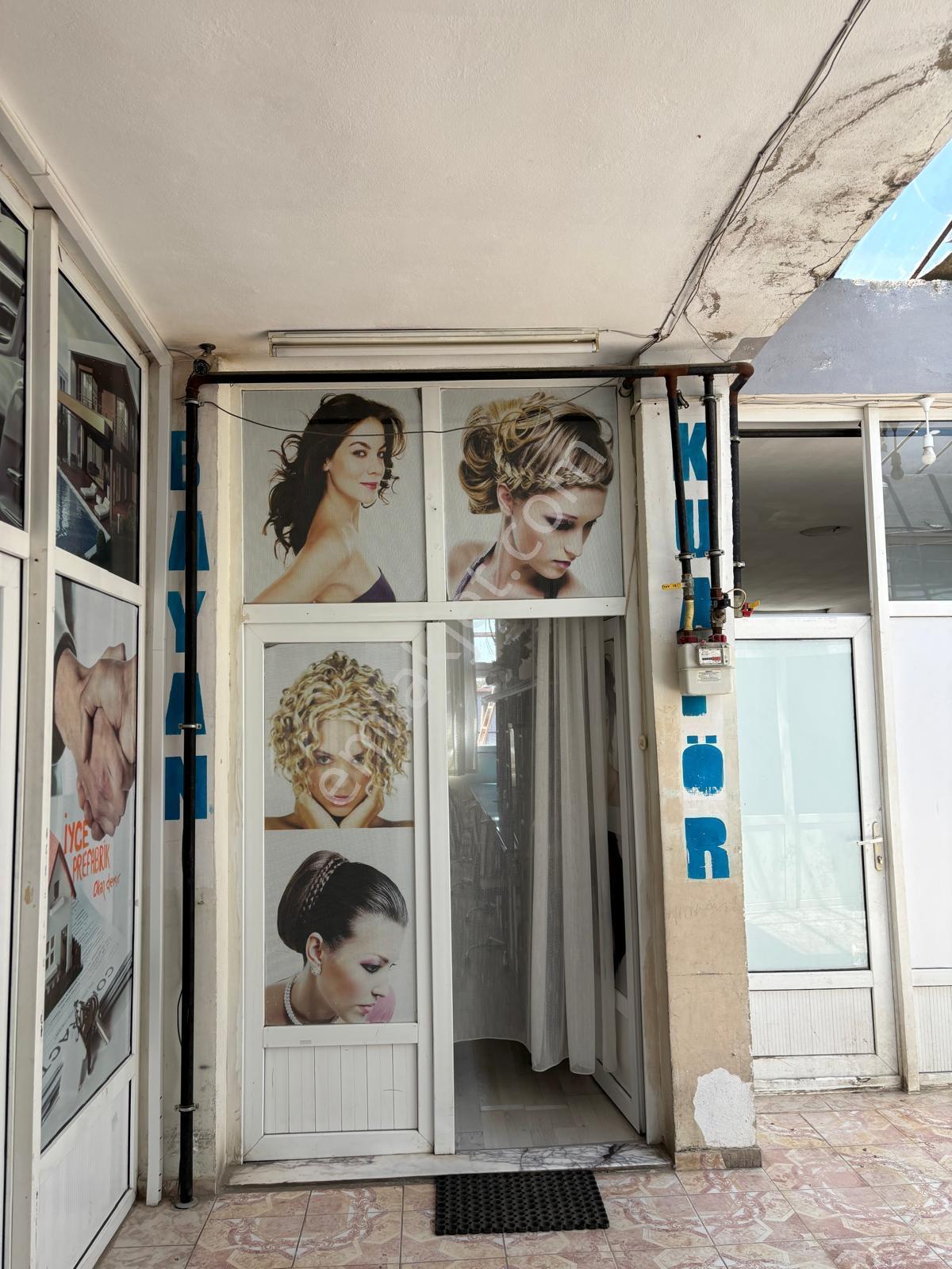 İzmir Torbalı Gold Emlaktan Faal Çalışır Durumda Dükkan - Görsel 4