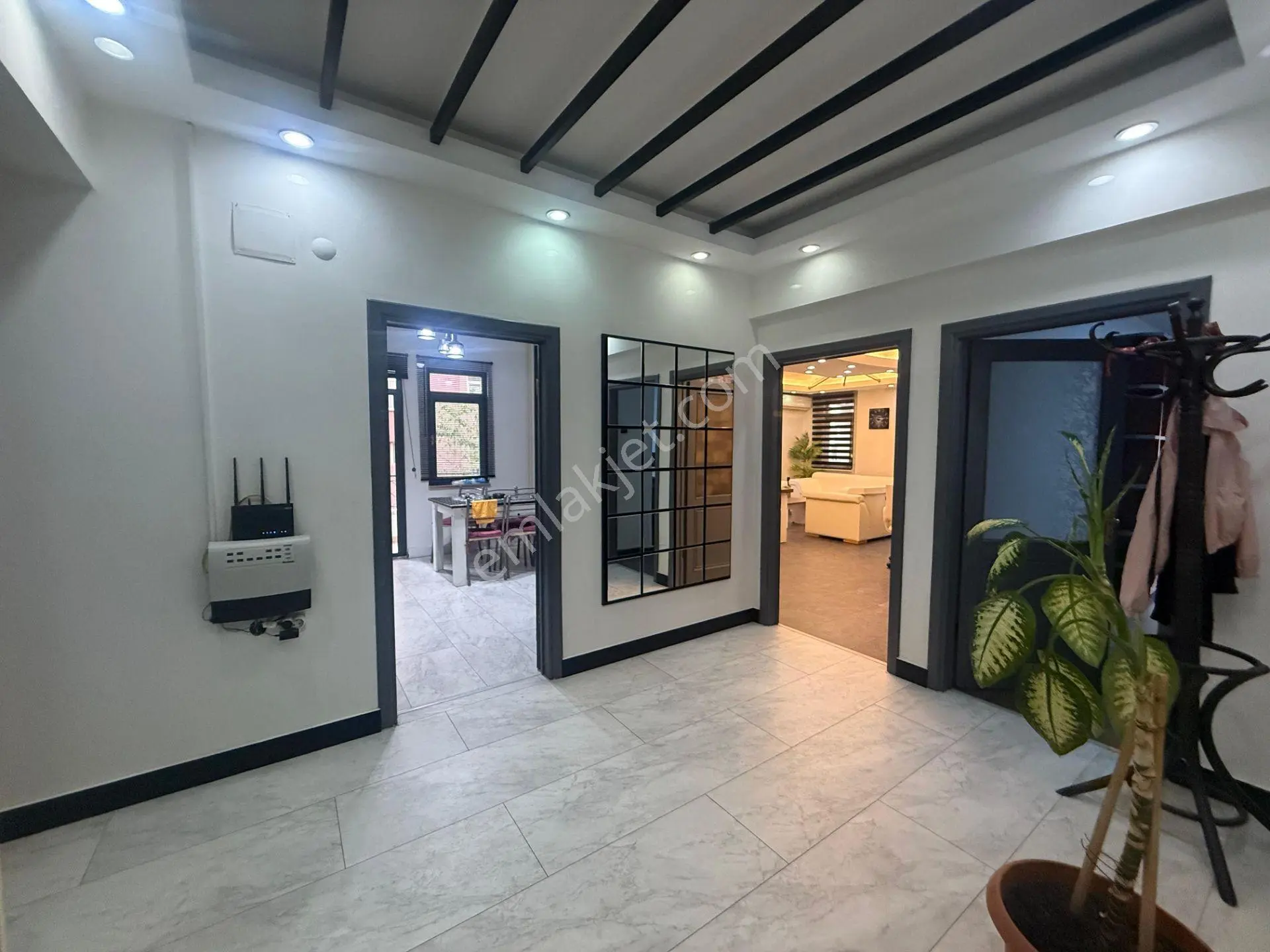 İlkadım İstiklal Caddesine Cephe 4+1 150 M2 Kiracılı Daire