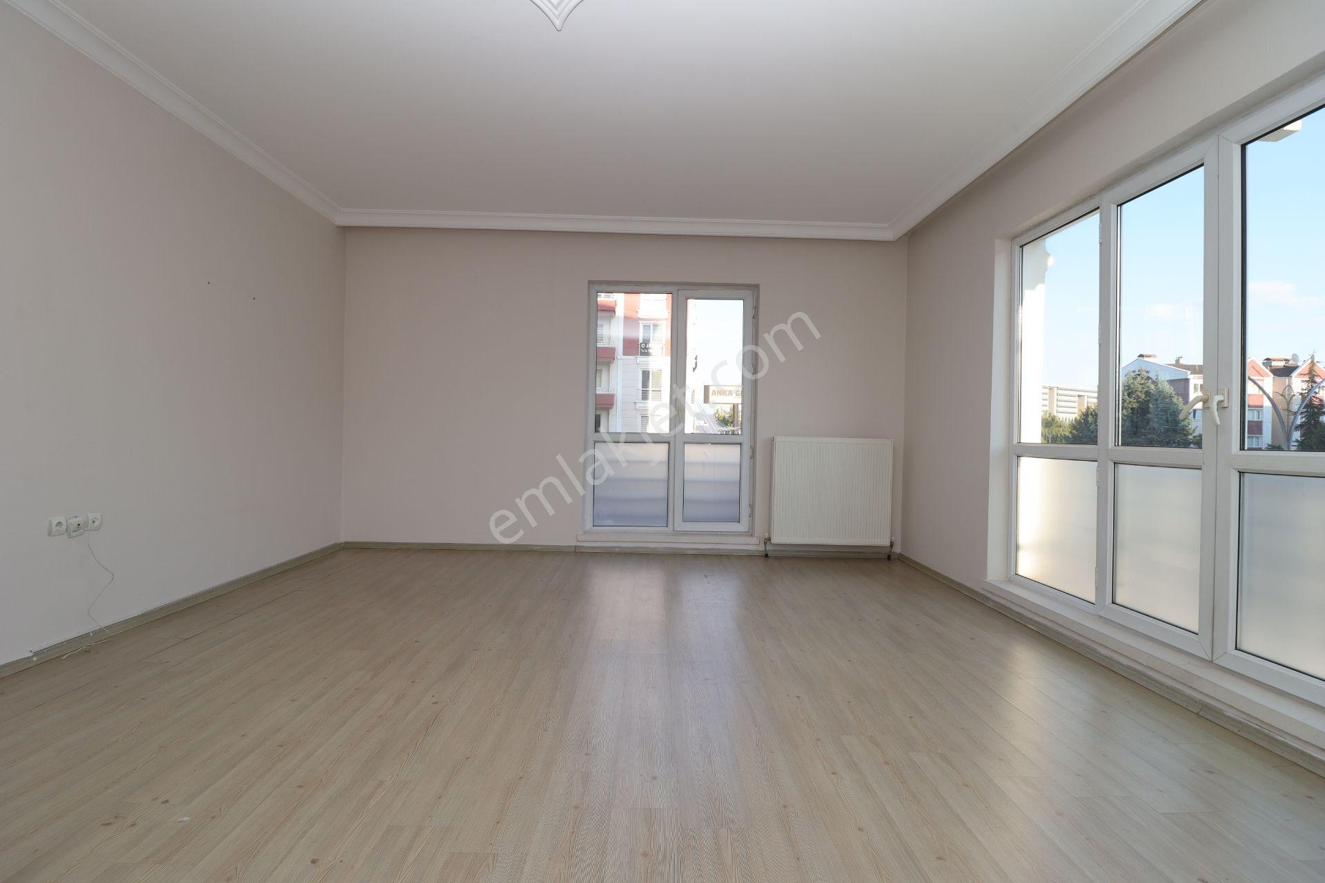 Selçuklu'da Ahi Mesut Bulvar Üzeri 4+1 Asansörlü Kiralık Daire - Görsel 6