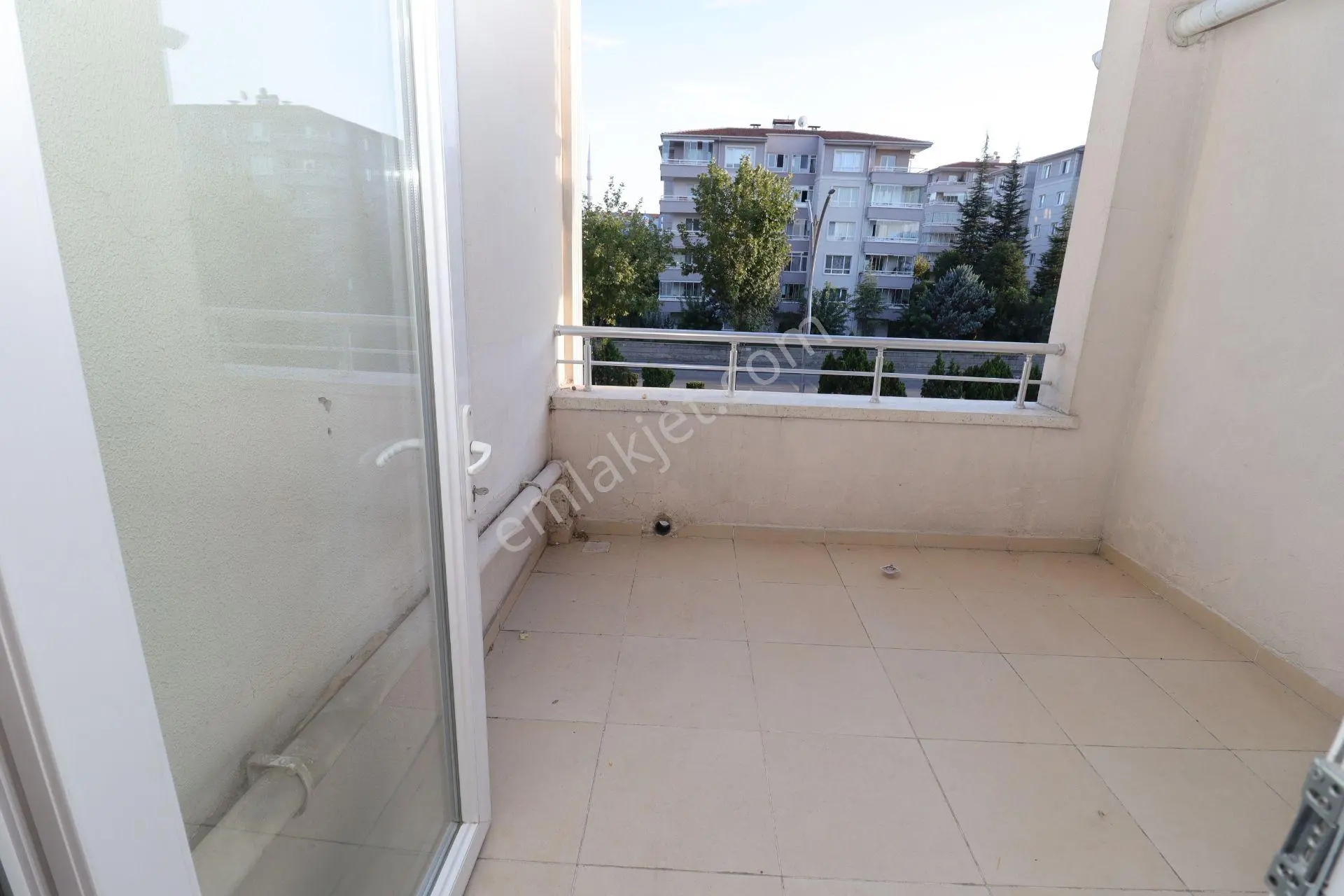 Selçuklu'da Ahi Mesut Bulvar Üzeri 4+1 Asansörlü Kiralık Daire - Görsel 5
