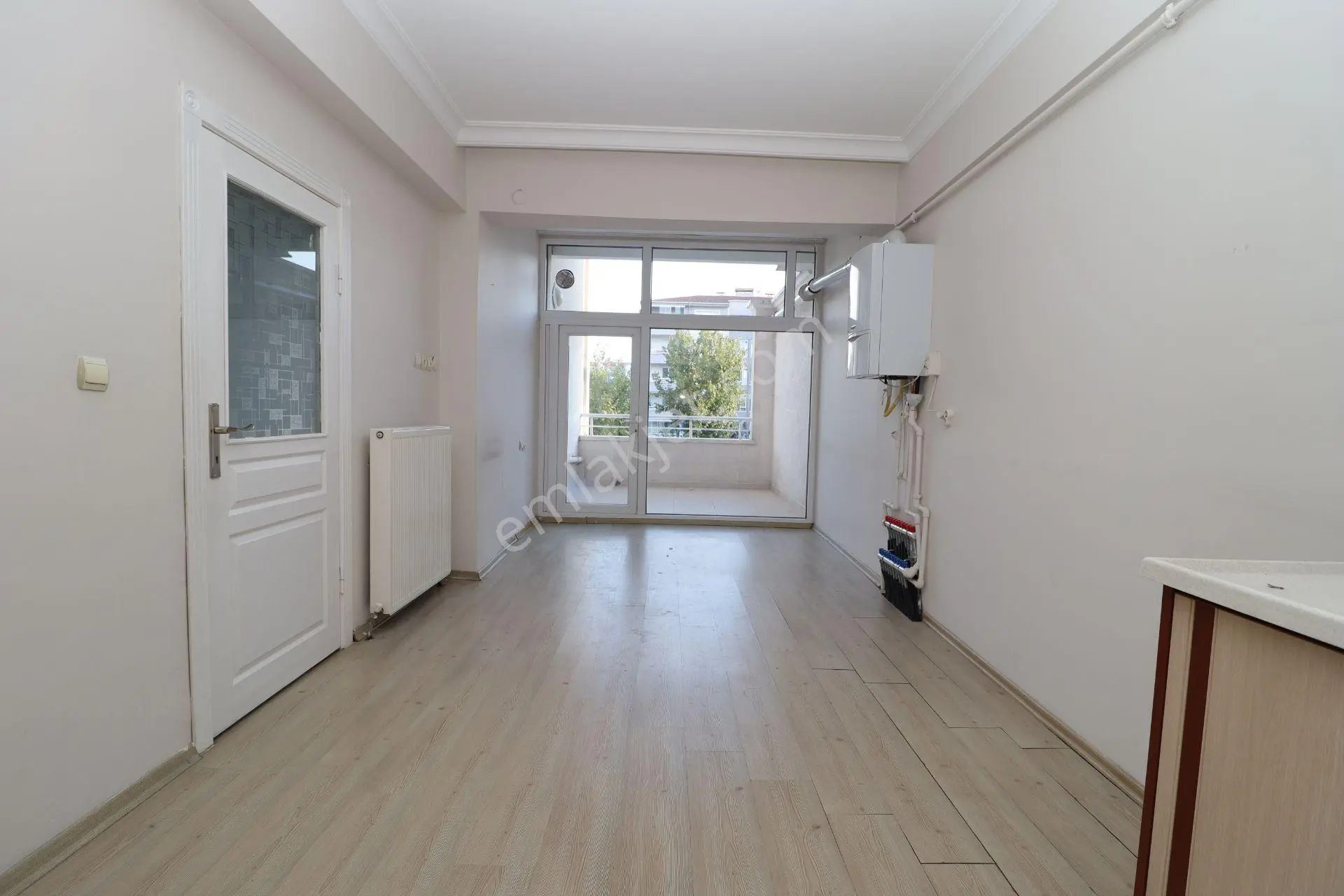 Selçuklu'da Ahi Mesut Bulvar Üzeri 4+1 Asansörlü Kiralık Daire - Görsel 4