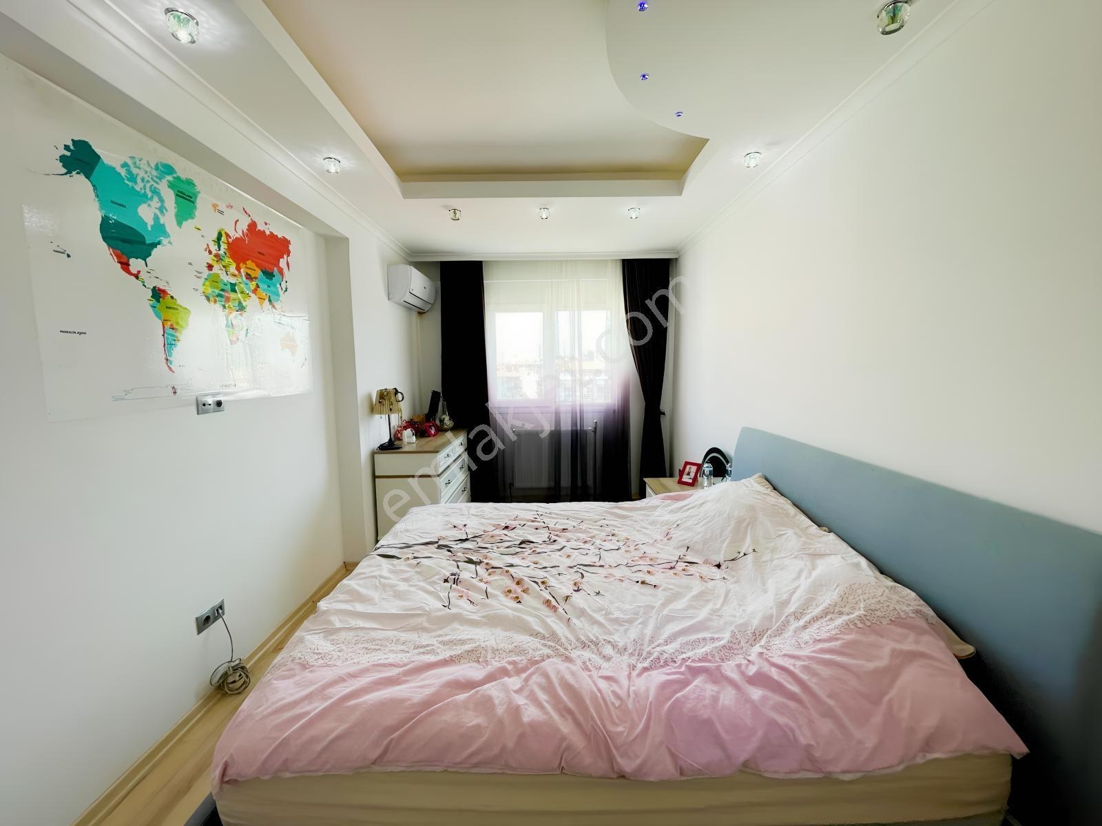 Bornova Erzene Mahallesinde Bakımlı 4+1 Satılık Daire - Görsel 14