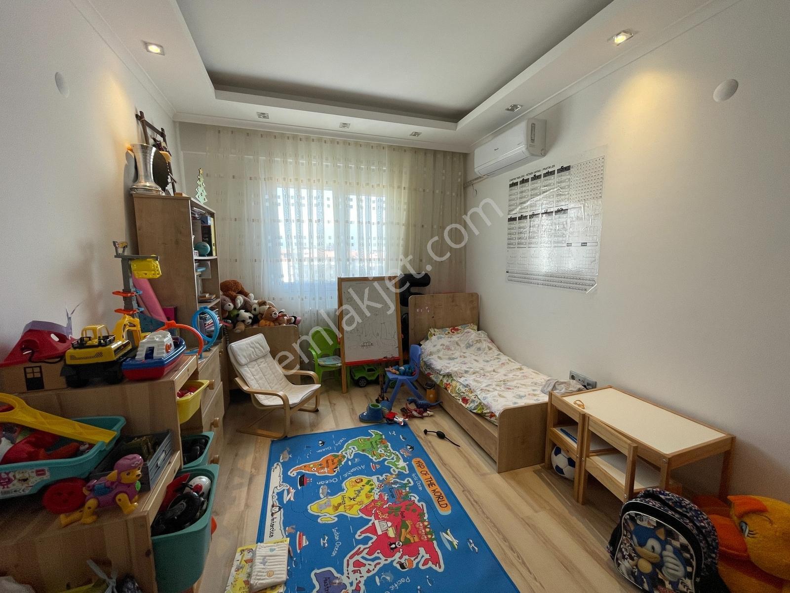 Bornova Erzene Mahallesinde Bakımlı 4+1 Satılık Daire - Görsel 20