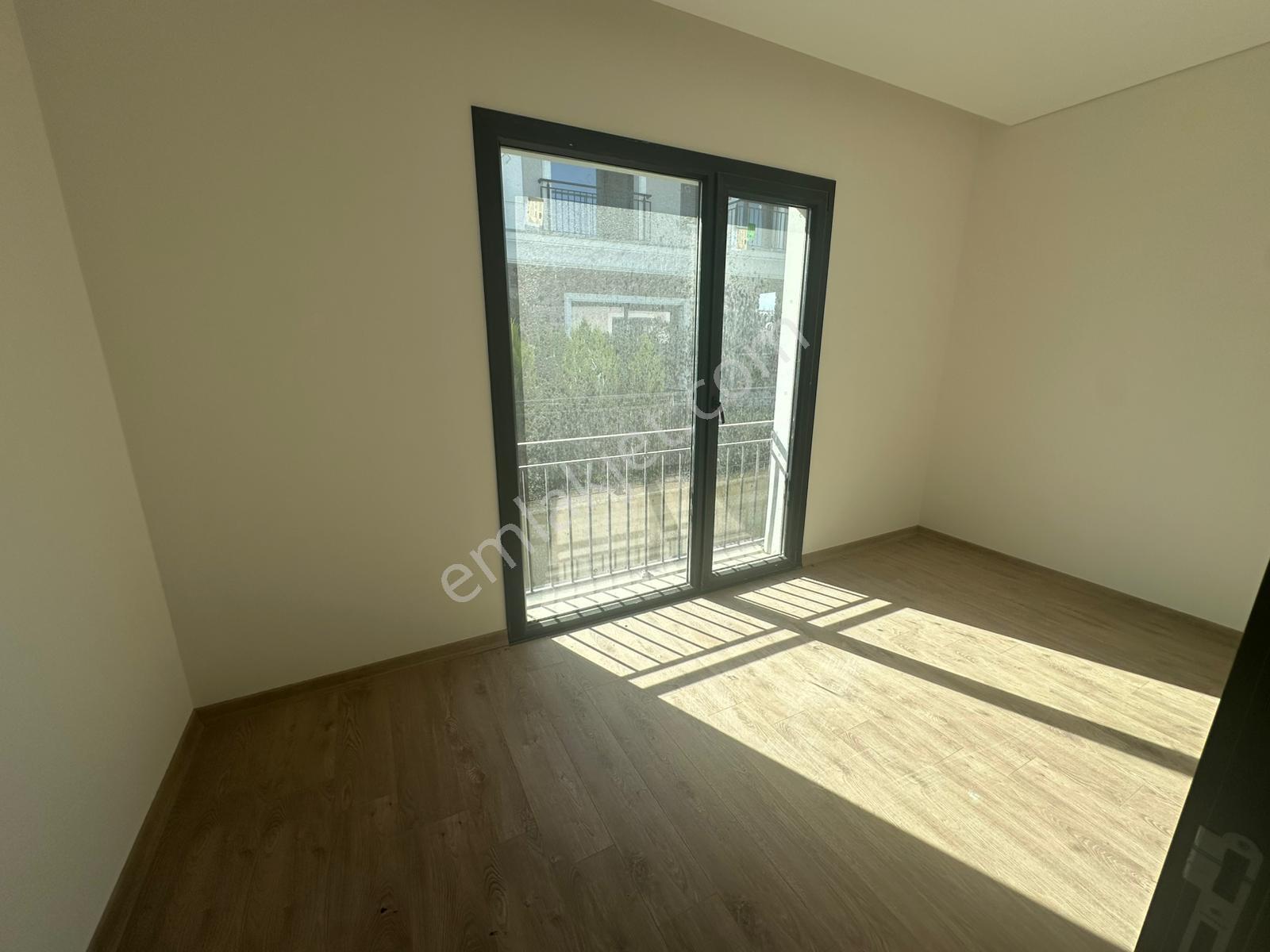 Bahçeşehir Başakşehir Oturuma Hazır Müstakil Bahçeli 5+1 Villa - Görsel 15