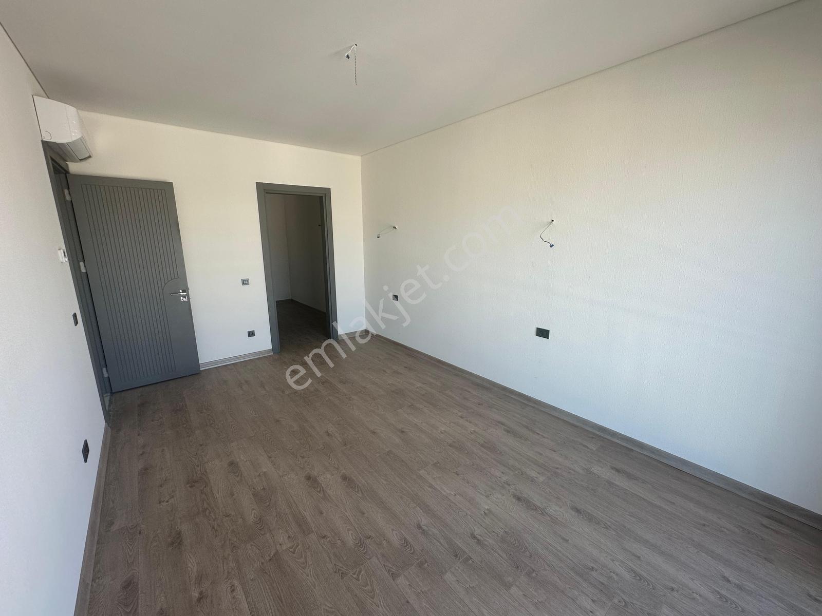 Bahçeşehir Başakşehir Oturuma Hazır Müstakil Bahçeli 5+1 Villa - Görsel 19