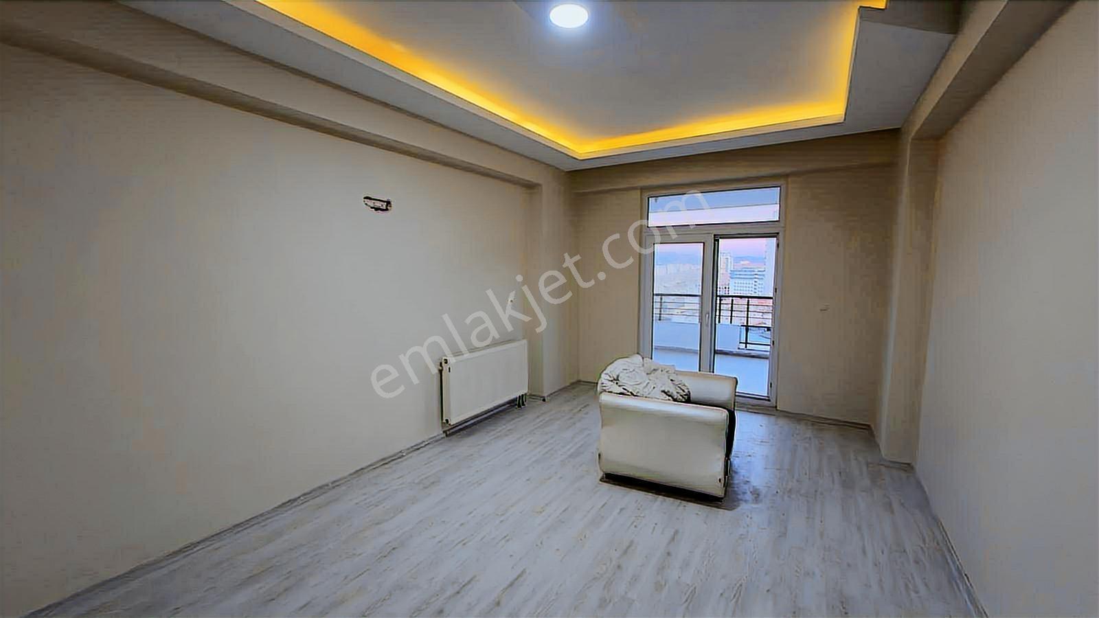 Barak Emlak'tan Vefa Evlerinde 5+2 Satılık Lüks Dubleks Daire - Görsel 19