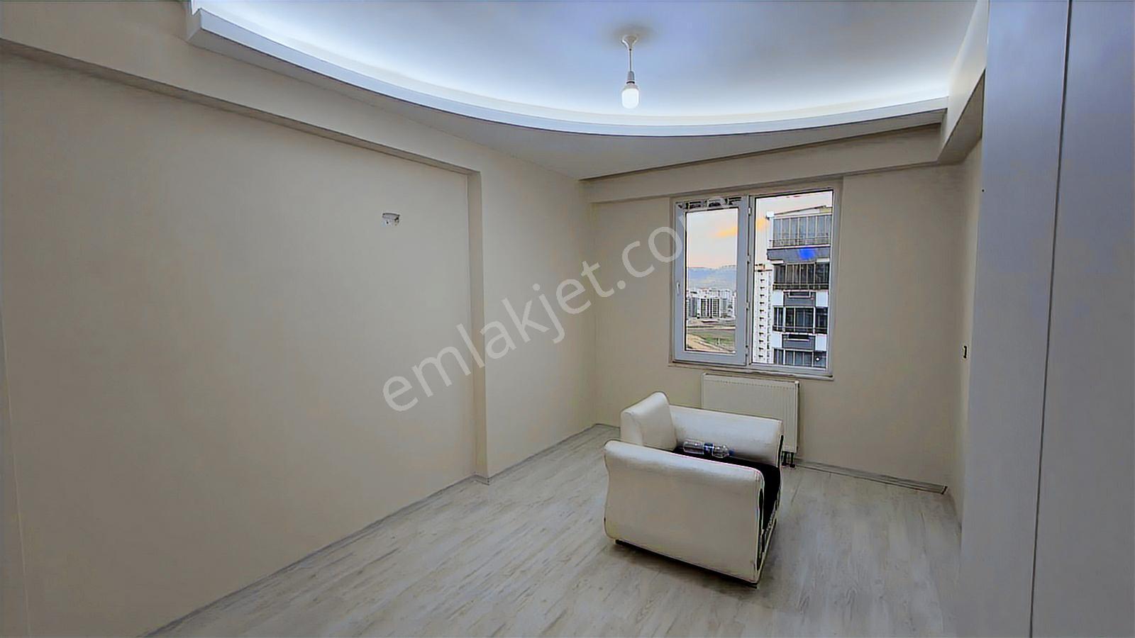 Barak Emlak'tan Vefa Evlerinde 5+2 Satılık Lüks Dubleks Daire - Görsel 24