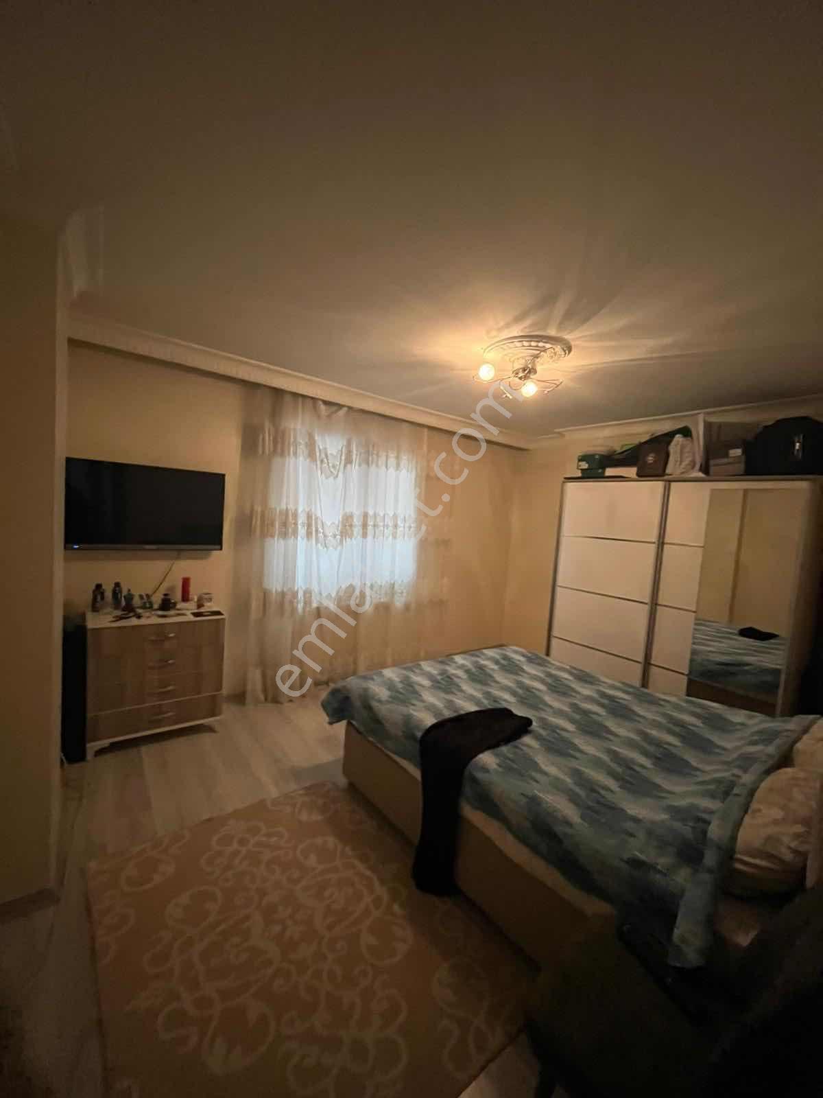 Siyavuşpaşada 2015 Yılı Yapımı Asansörlü 1.kat 85m2 2+1 - Görsel 2