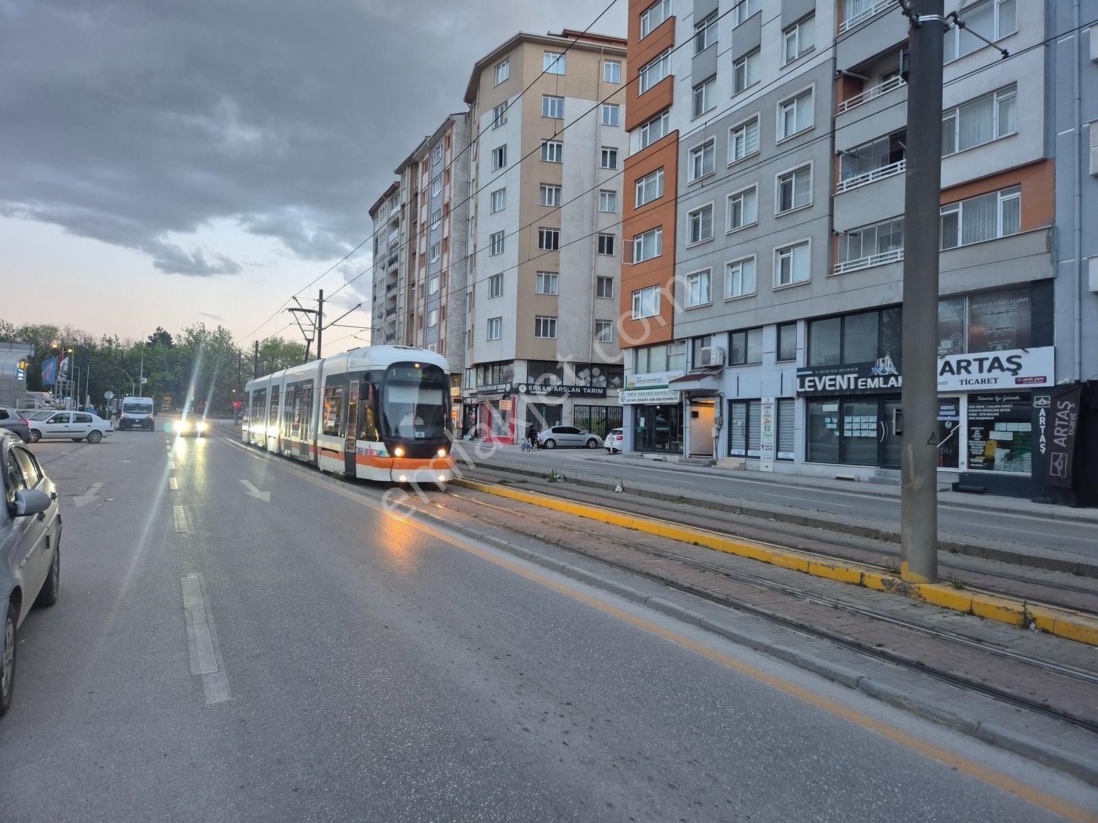 Proma Dan Müthiş Konum Gökmeydan Borsa Cadde Üzeri Satılık 3+1 - Görsel 3